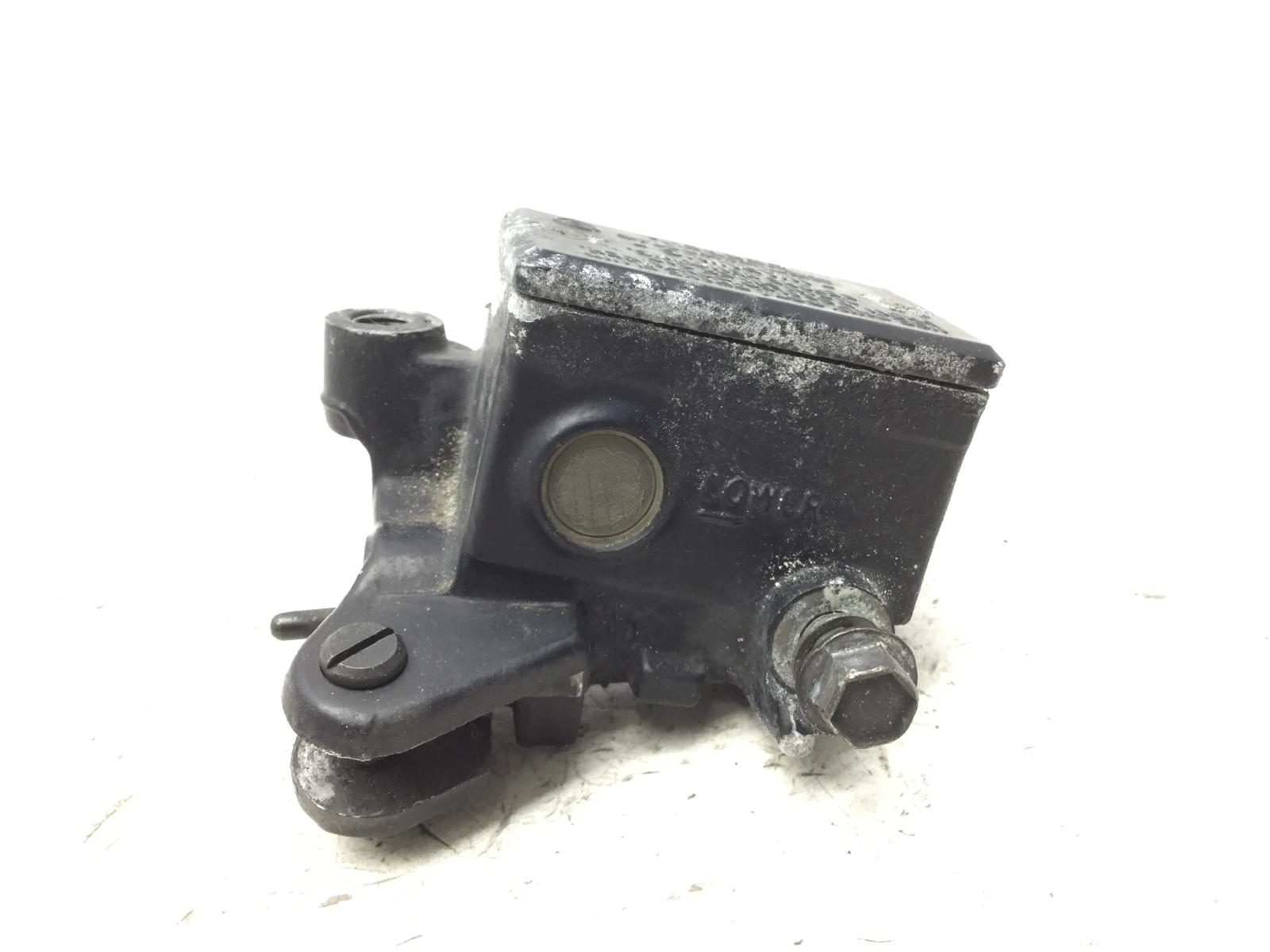Yamaha fz6 600 pompa destra freno anteriore no cavallotto no sensore 2004 2005 rj074