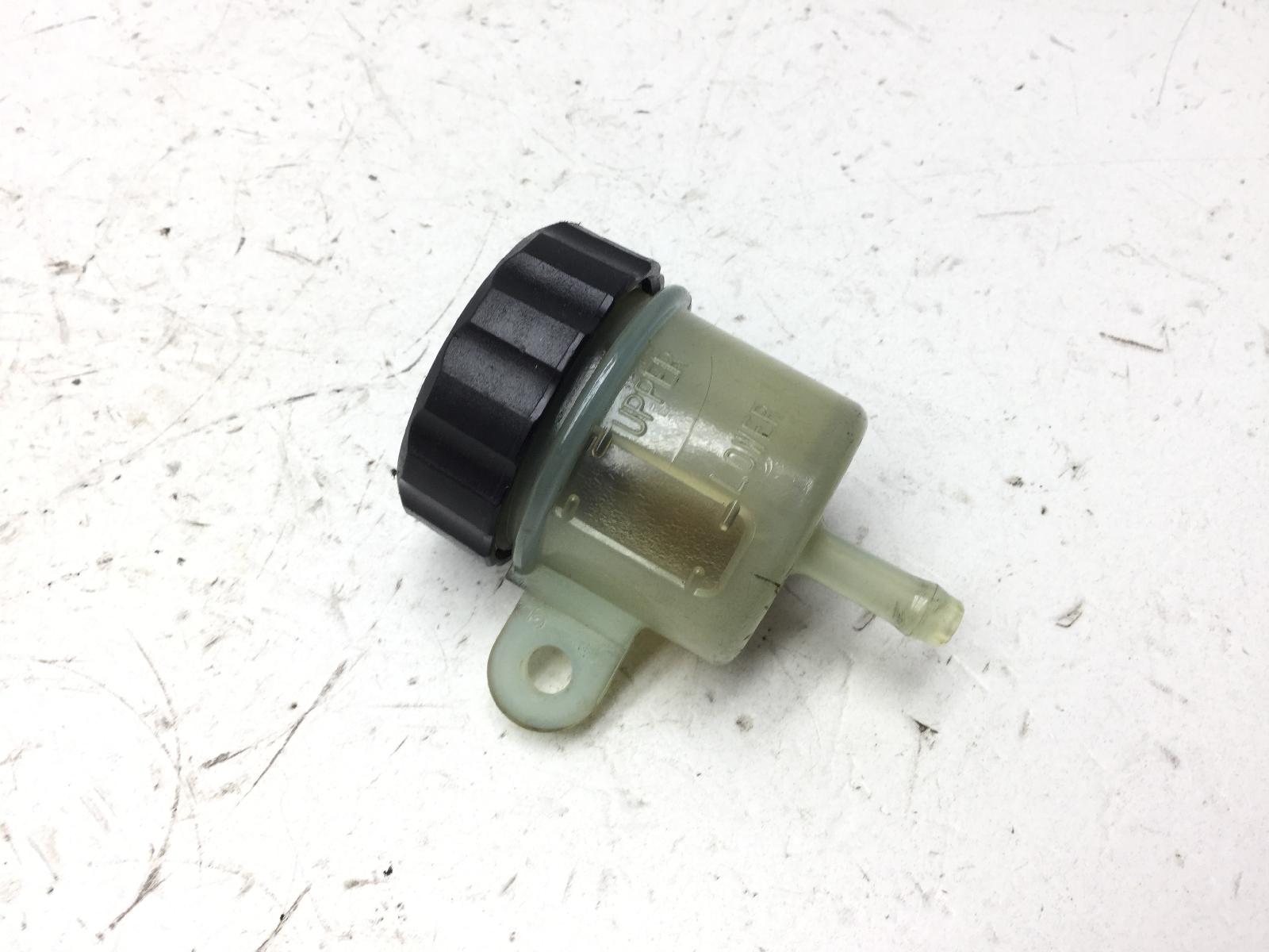 Yamaha fz6 600 serbatoio vaschetta olio pompa freno posteriore 2004 2005 rj074