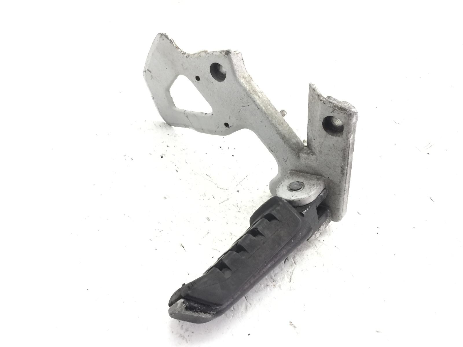 Cagiva river 600 pedana anteriore destra e supporto - crepa su battitacco 1995 1999 3g
