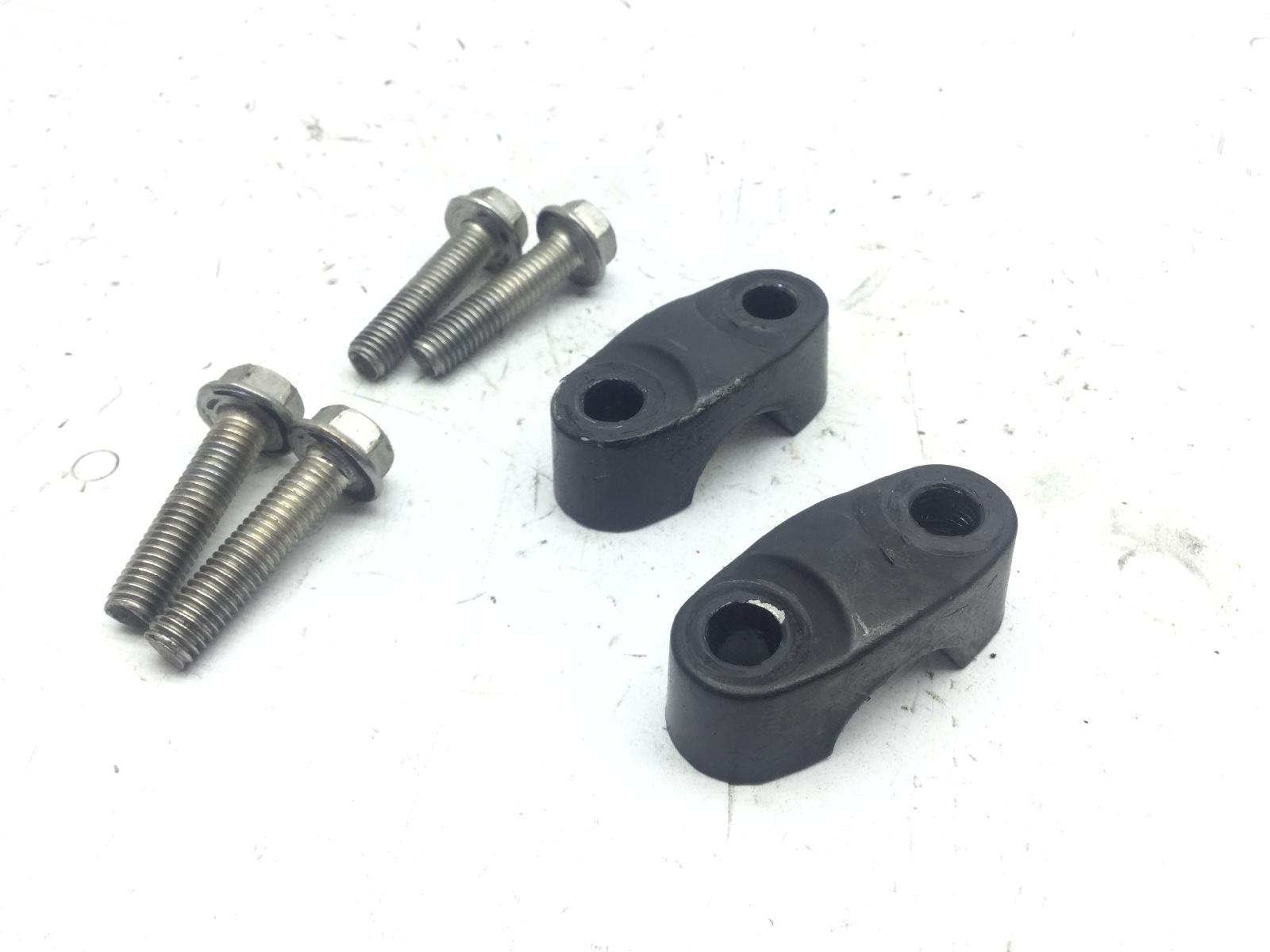 Mash five hundred 500 coppia cavallotti supporto manubrio handlebar e viti 2015 2015 lxypdsl00e