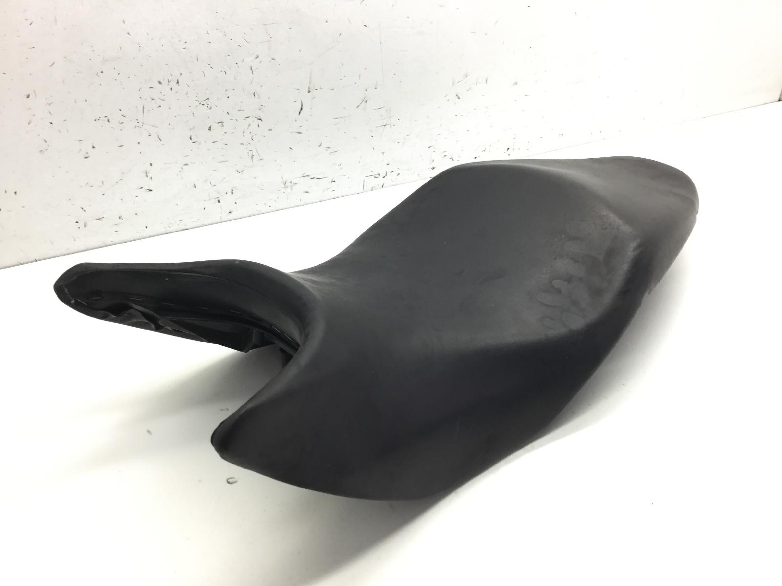 Honda hornet 600 sella saddle - piccolo strappo su bordo fodera 2003 2003 pc36a03f