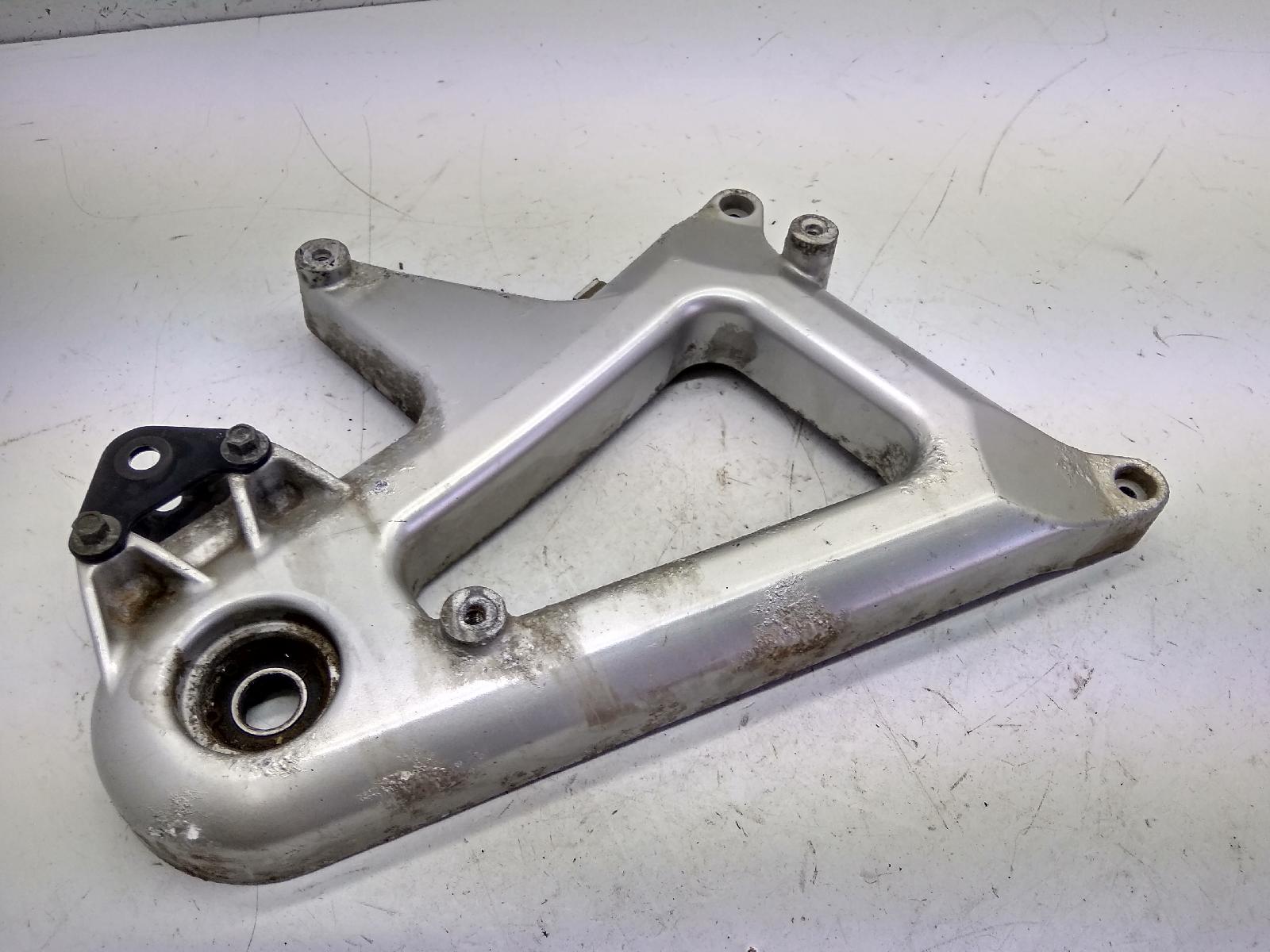 Aprilia scarabeo ie light 200 staffa supporto scarico marmitta 2009 2009 rbh00