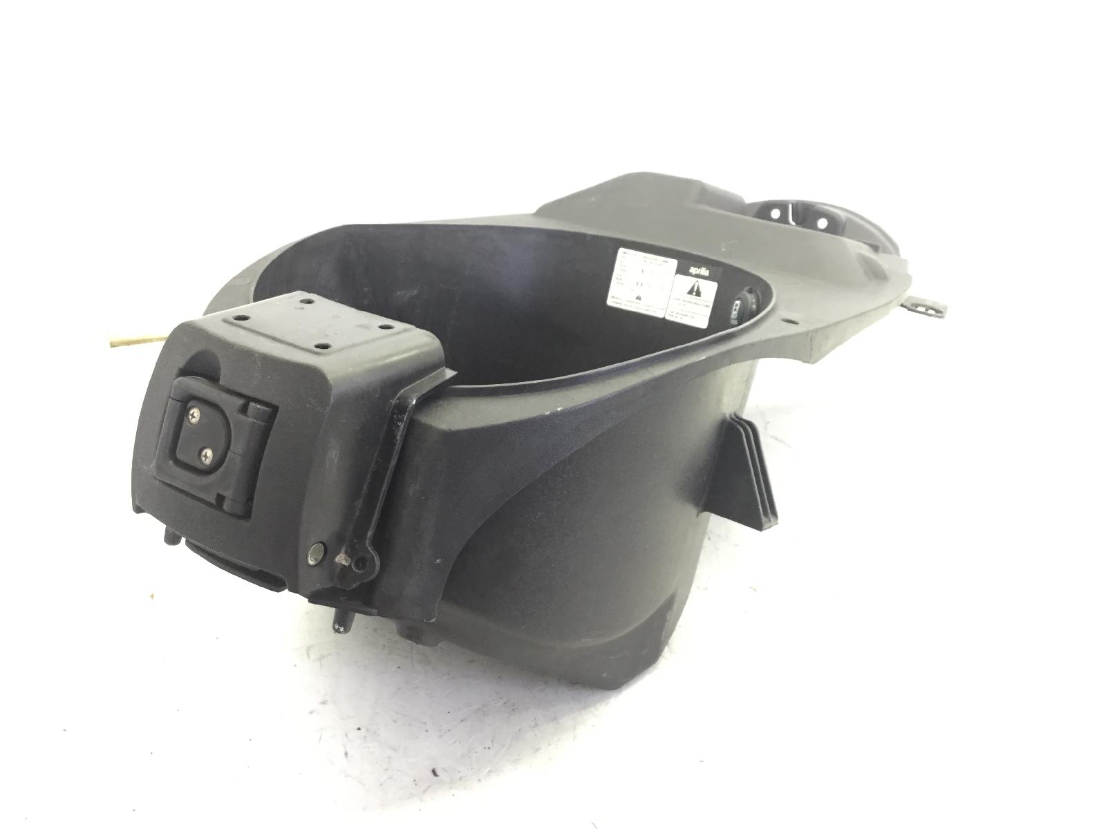 Aprilia scarabeo ie light 200 carena vano sottosella 2009 2009 rbh00