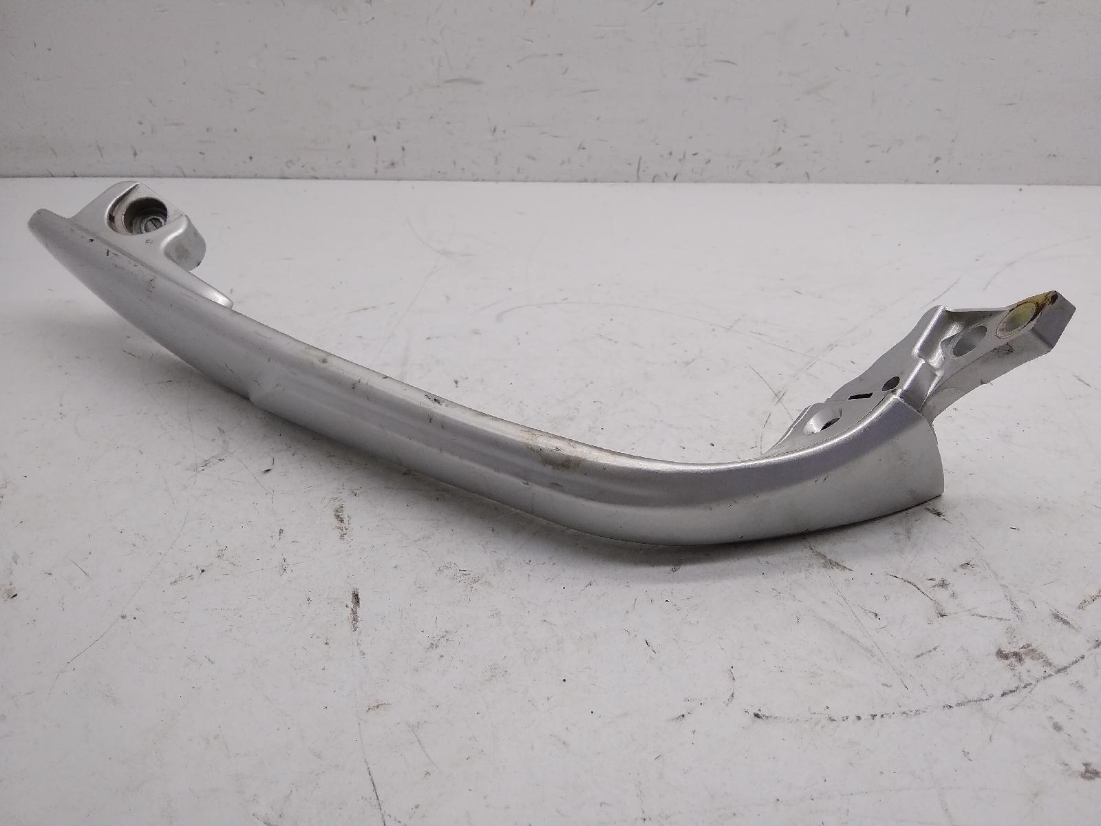 Suzuki burgman an 400 maniglia maniglione posteriore sinistra 2001 2002 au111