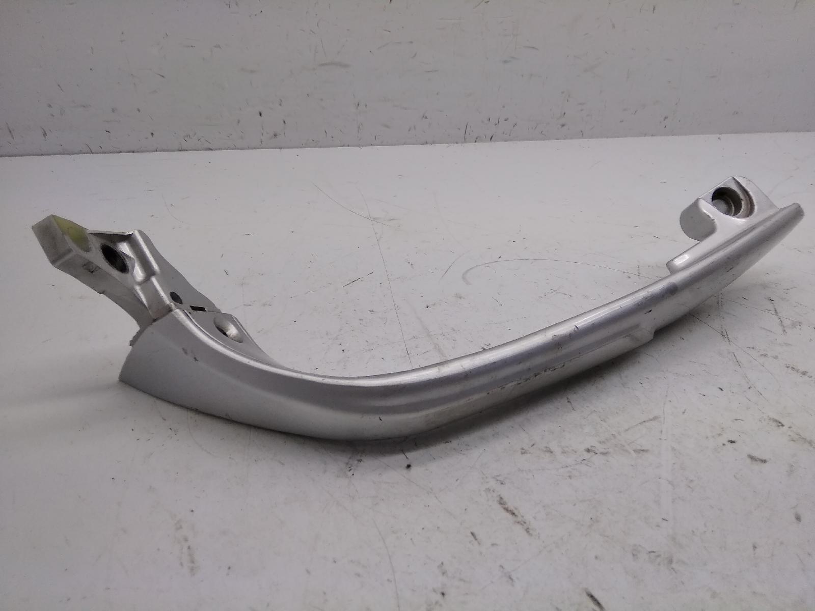 Suzuki burgman an 400 maniglia maniglione posteriore destra 2001 2002 au111