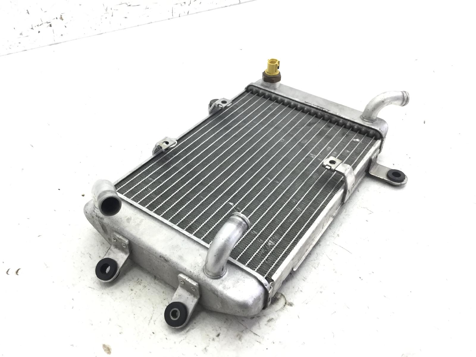 Suzuki burgman an 400 radiatore acqua liquido raffreddamento motore 2001 2002 au111