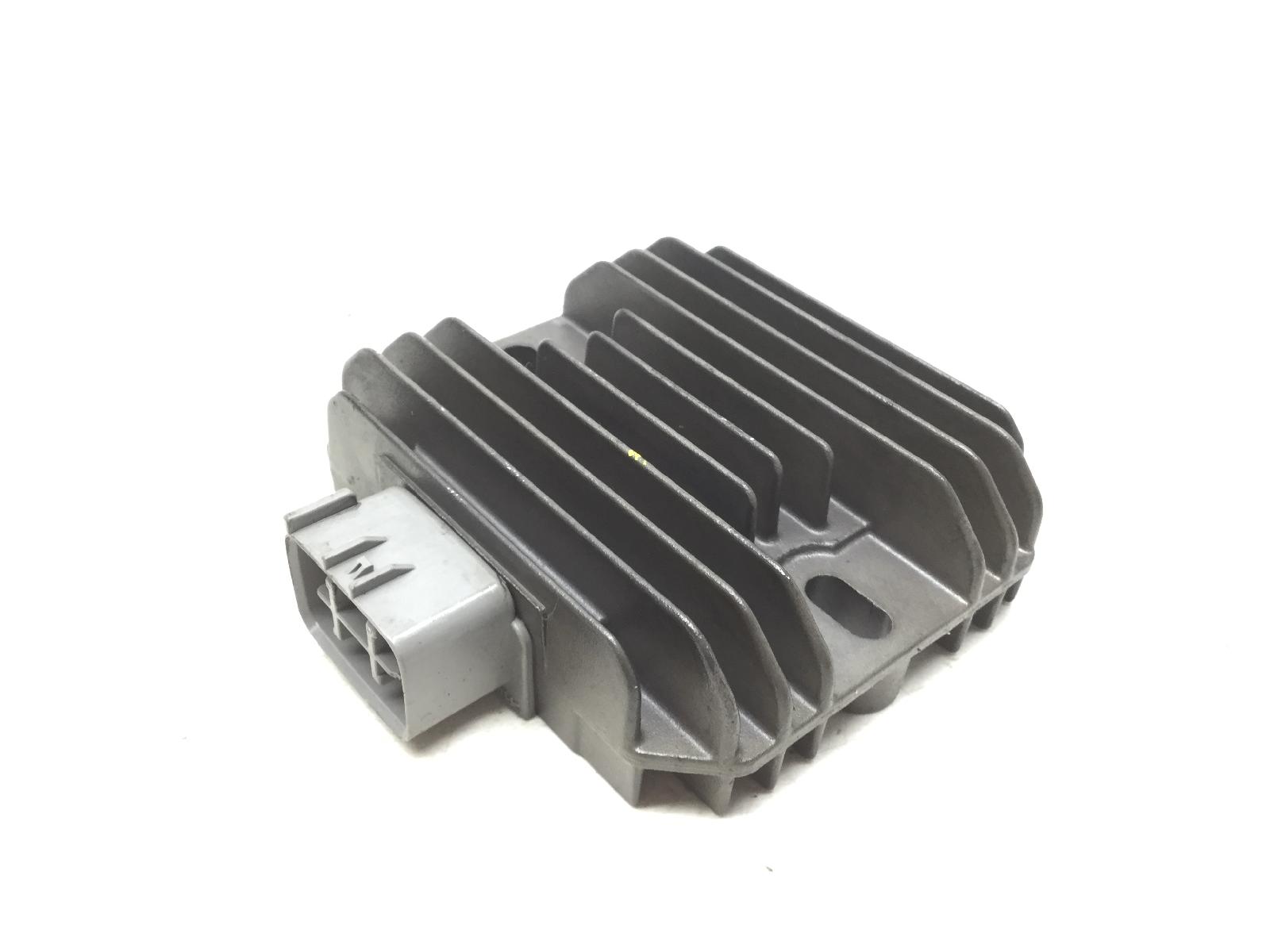 Suzuki burgman uh 200 regolatore di tensione corrente 2008 2008 cd111
