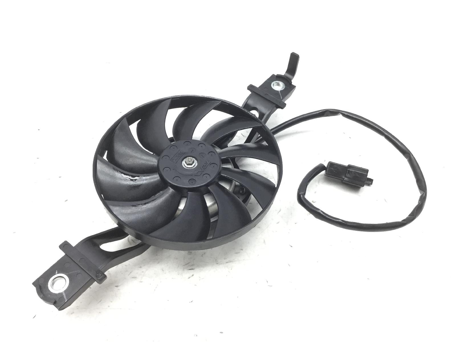 Suzuki burgman uh 200 elettroventola raffreddamento radiatore acqua motore 2008 2008 cd111