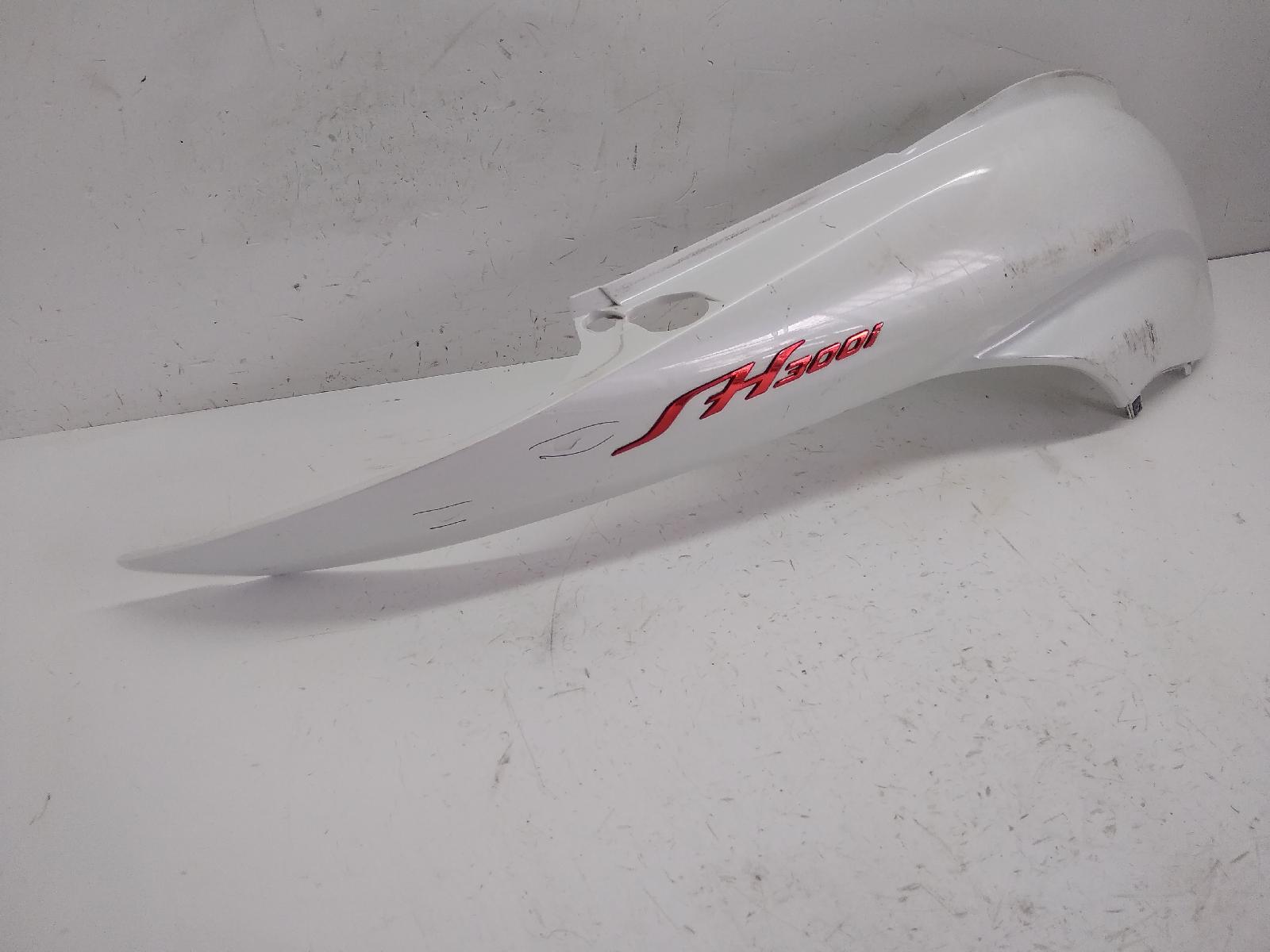 Honda sh 300 carena fiancata posterore destra * 3 attacchi rotti 2007 2007 zdcnf02a09f