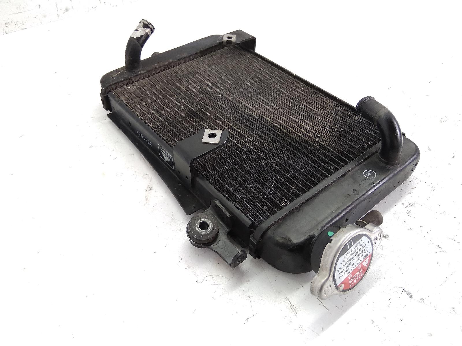 Honda sh 300 radiatore e tappo 2007 2007 zdcnf02a09f