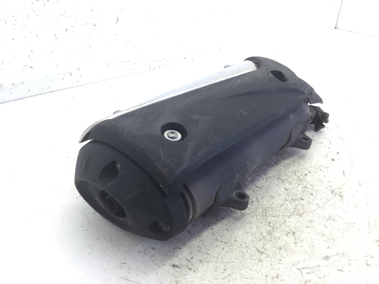 Honda sh 300 terminale scarico marmitta - crepa e rottura su protezione 2007 2007 zdcnf02a07f