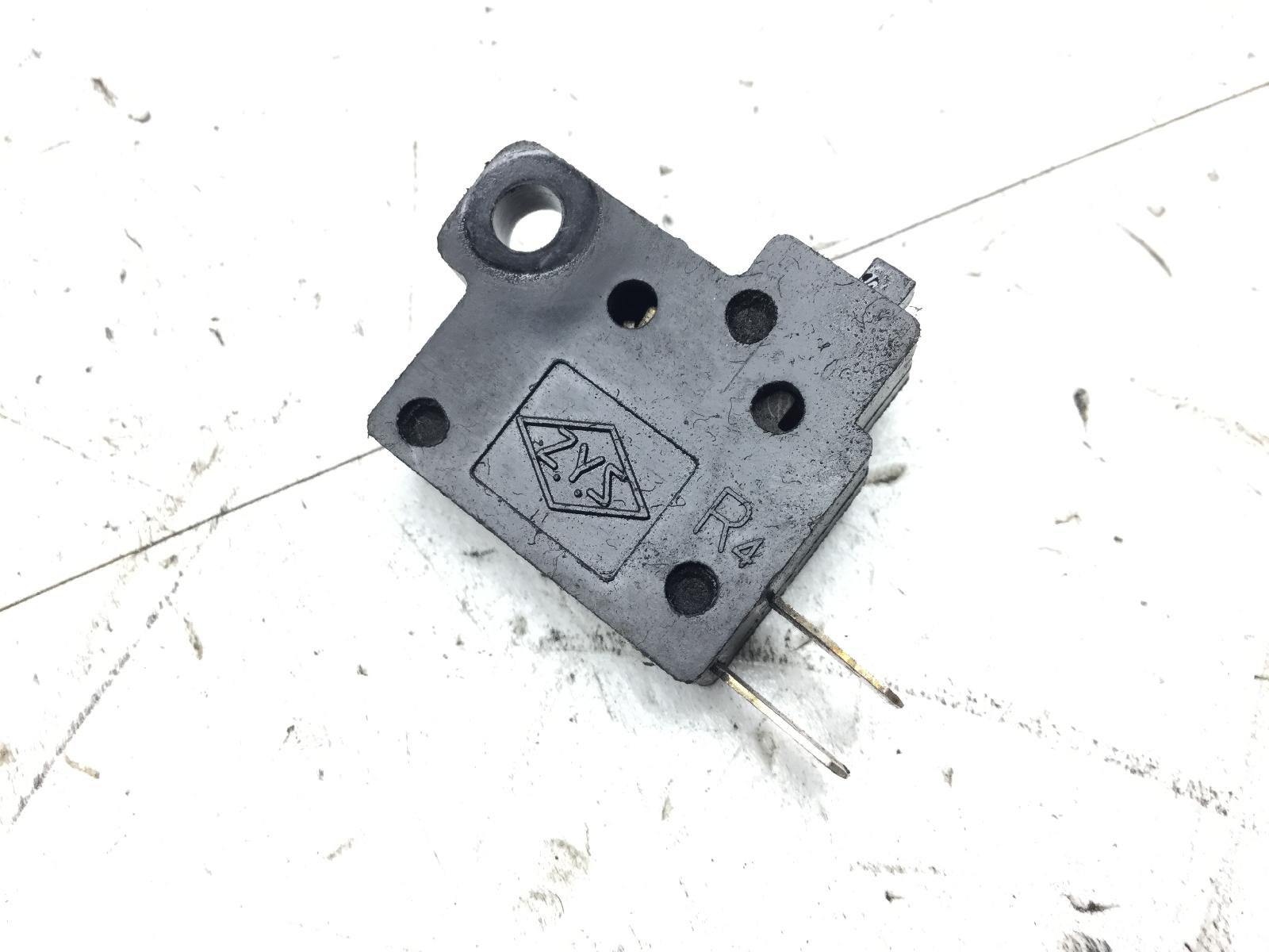 Kymco people s dd 125 sensore pulsante stop microstop freno anteriore 2007 2008 d10000