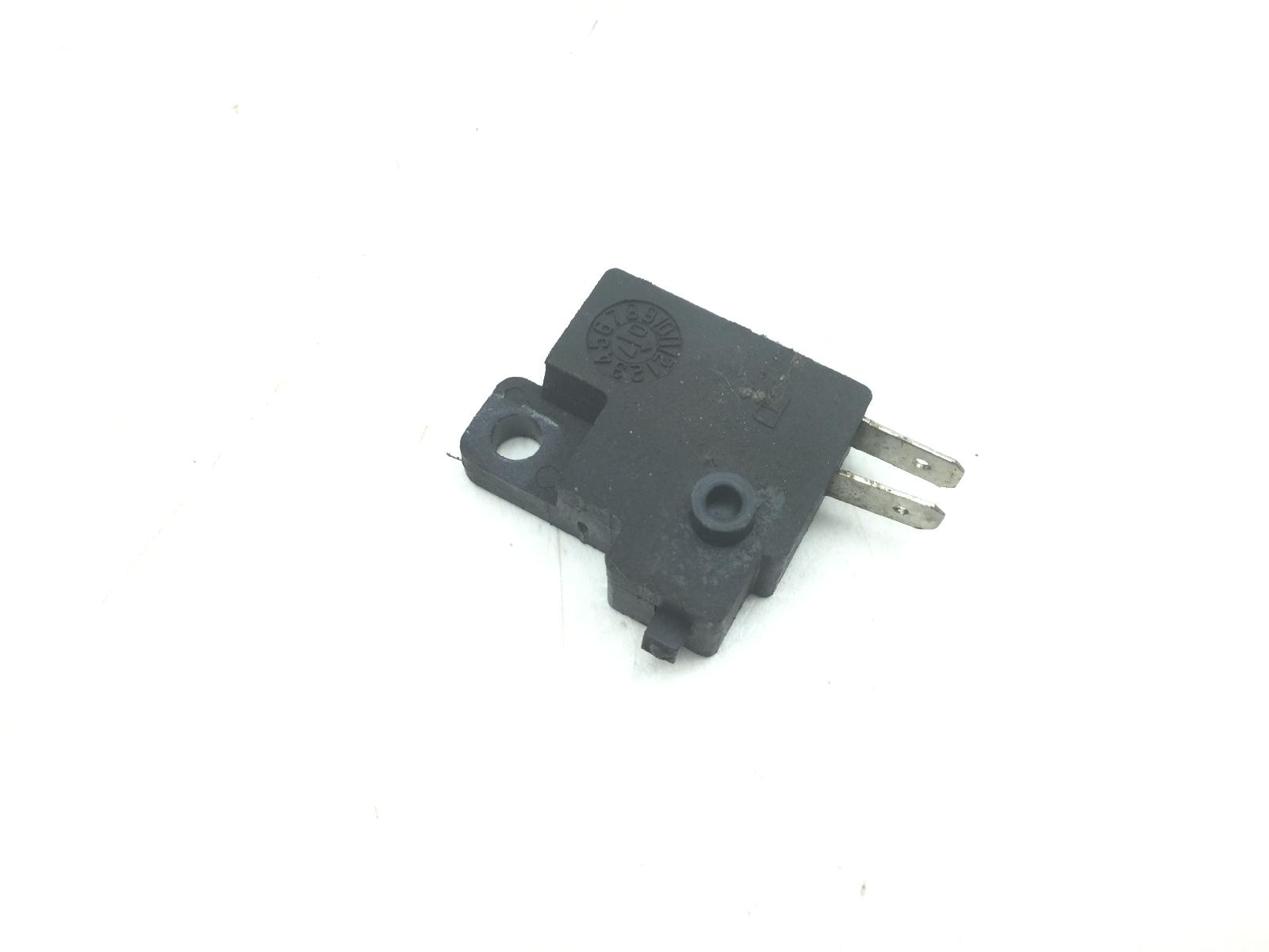 Kymco people s dd 125 sensore micro stop pompa freno anteriore destra 2007 2008 d10000