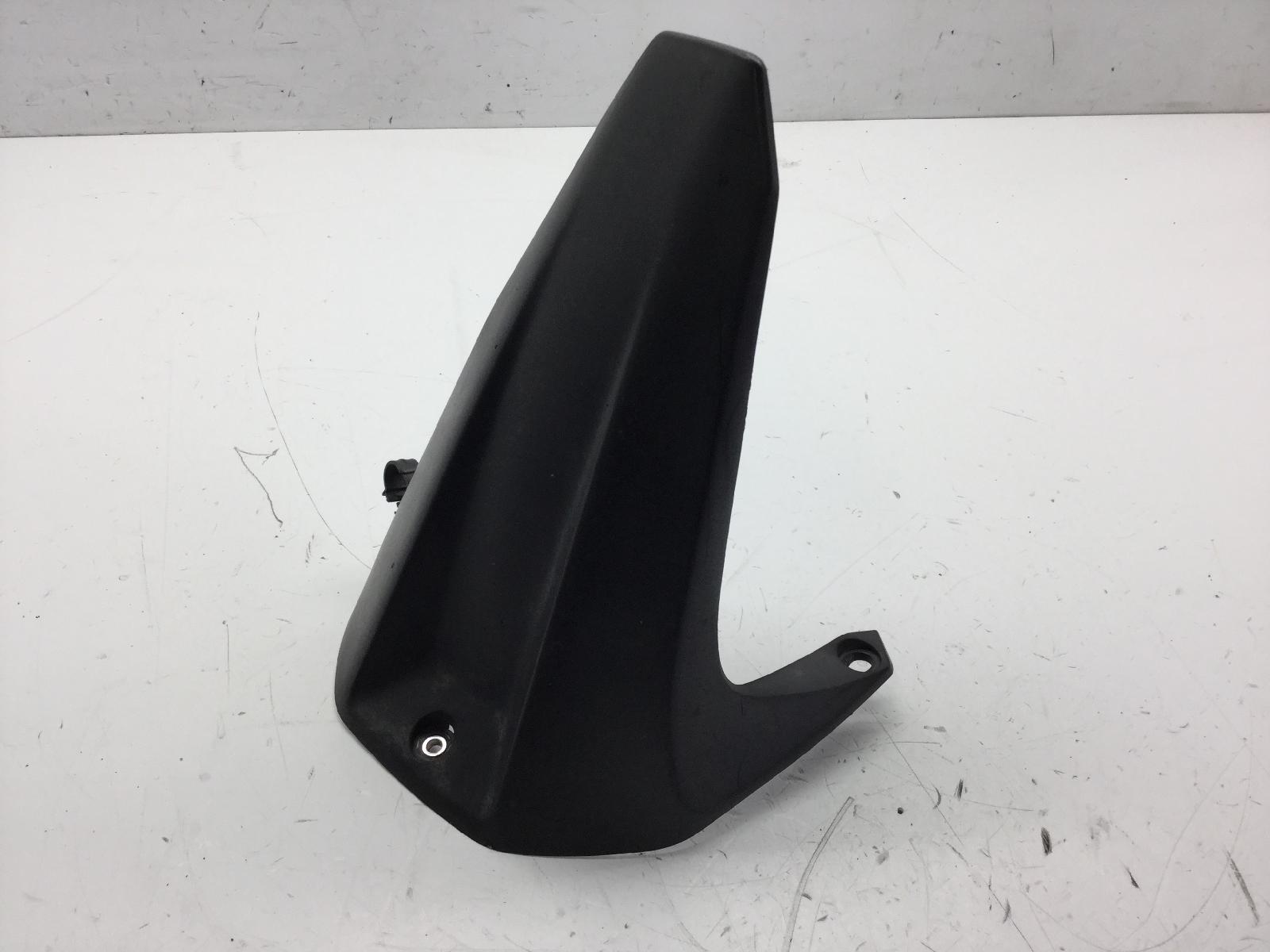 Yamaha yzf-r 125 parafango ruota posteriore * leggermente deformato * 2008 2011 re061