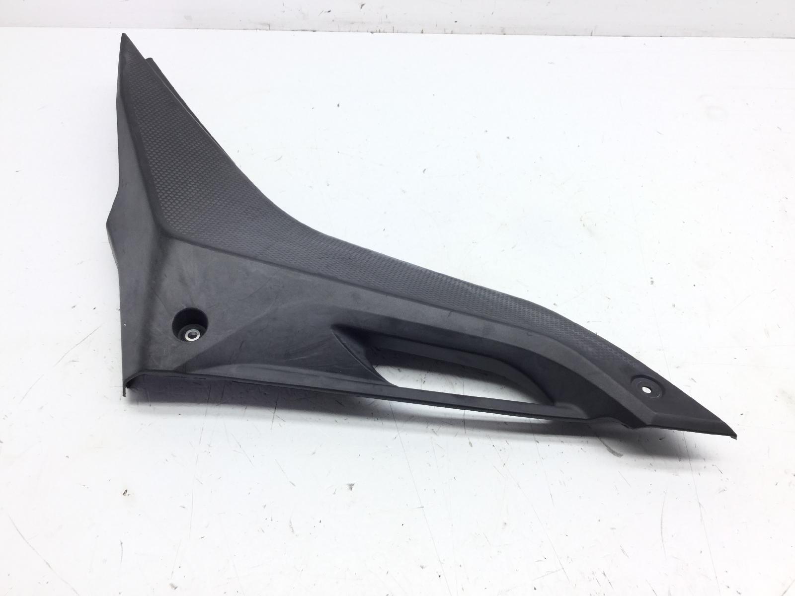Yamaha yzf-r 125 carena fianchetto destro 2008 2011 re061