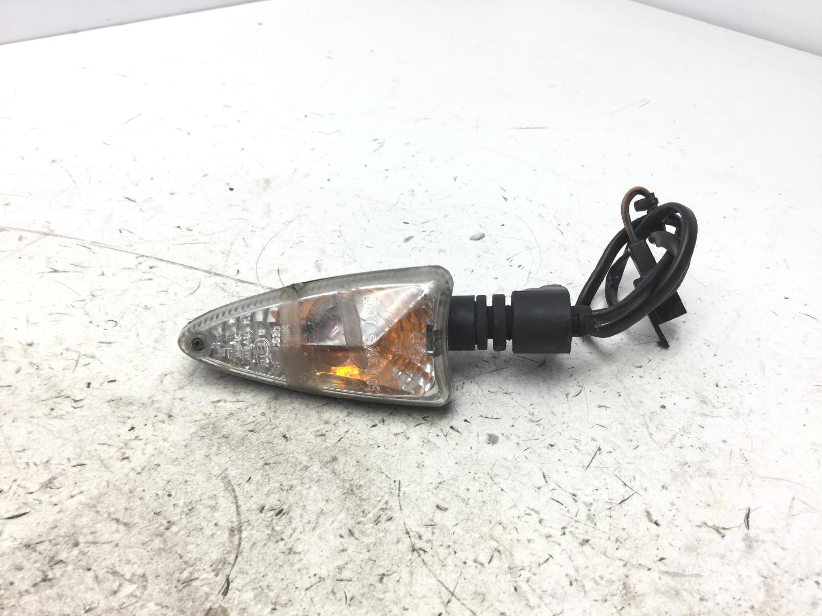 Yamaha yzf-r 125 freccia anteriore sinistra con difetti 2008 2011 re061