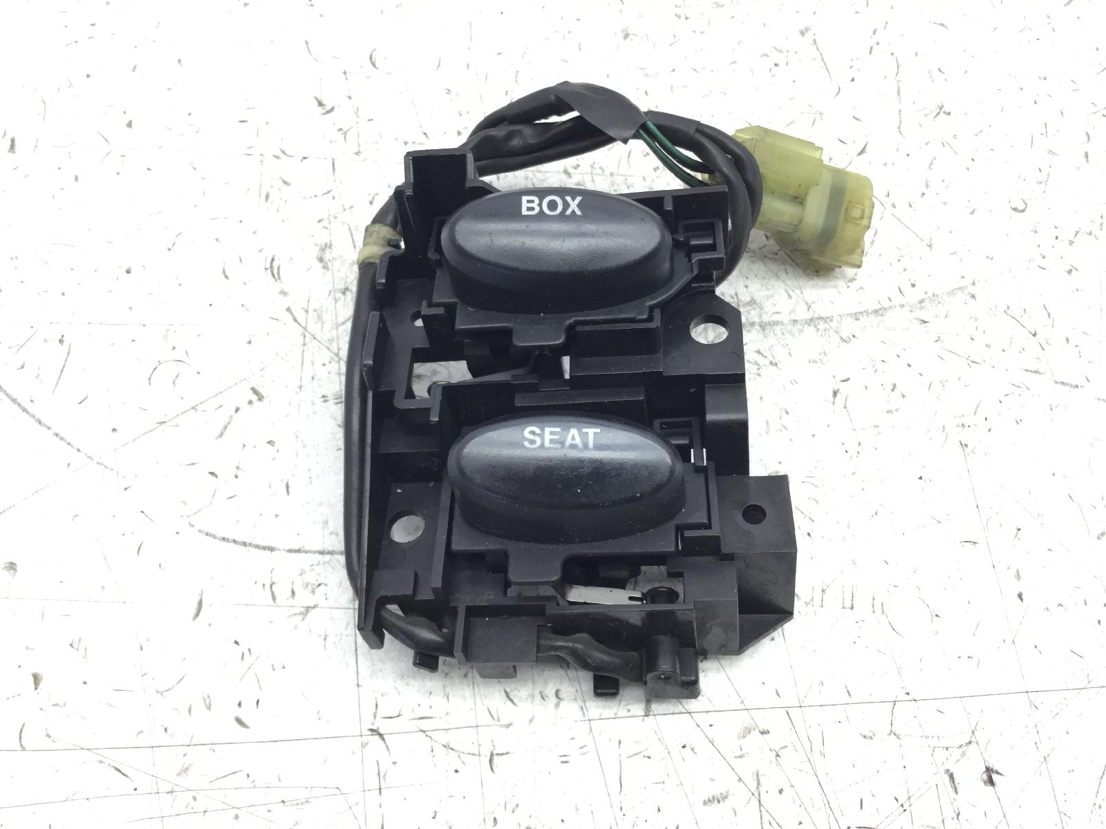 Honda forza 250 pulsanti comandi apertura cassetto e sella saddle 2005 2007 jh2mf08a85k