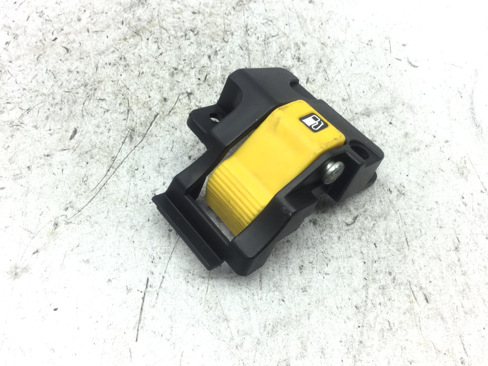 Honda forza 250 tasto leva apertura serbatoio benzina 2005 2007 jh2mf08a05k
