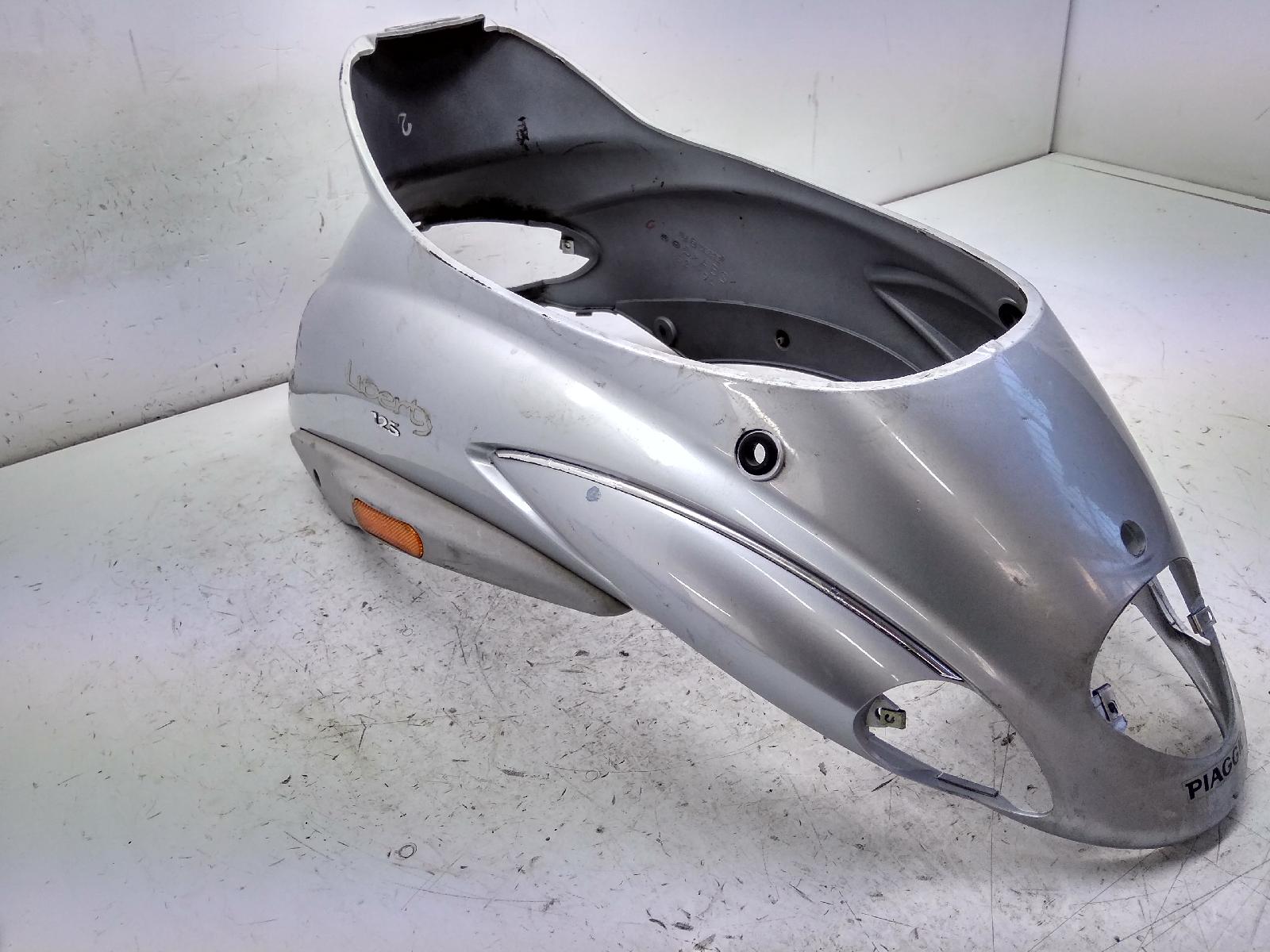 Piaggio liberty 125 carena fiancate coda codone posteriore 2006 2007 m38100