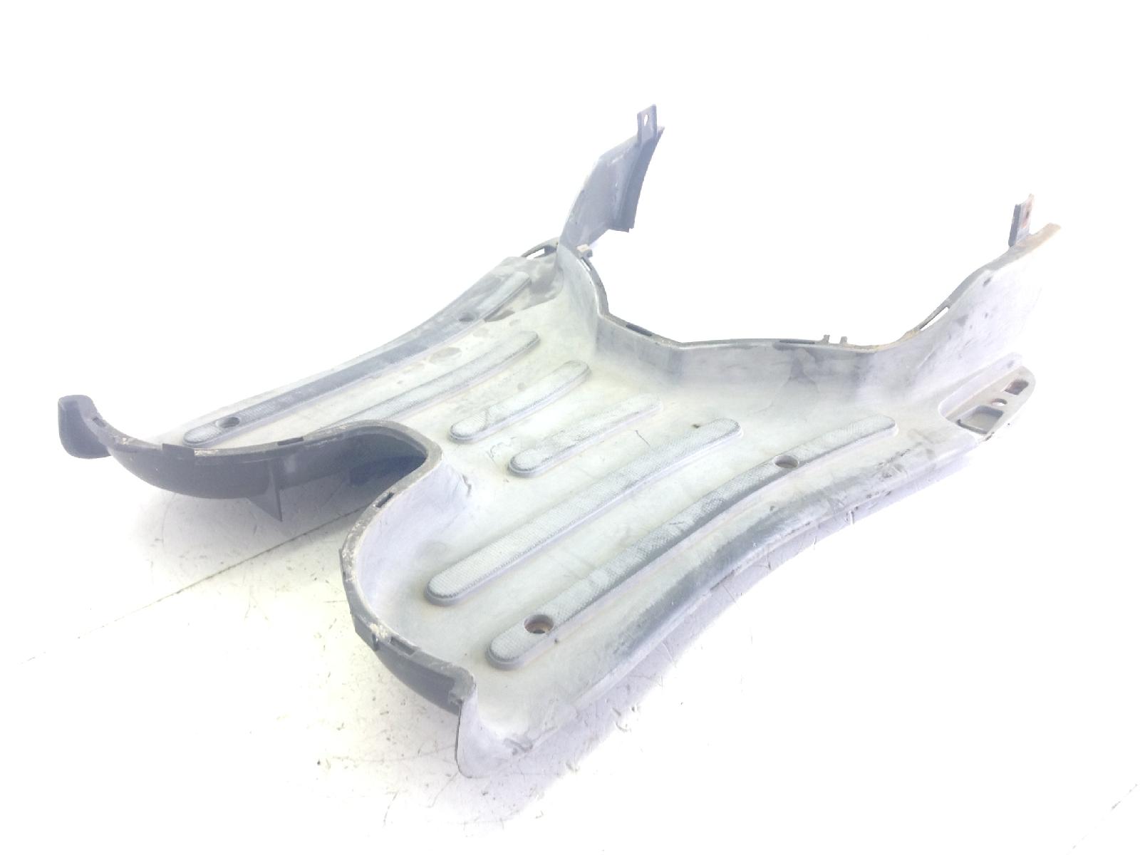 Piaggio liberty 125 carena pedana pavimento poggiapiedi 2006 2007 m38100