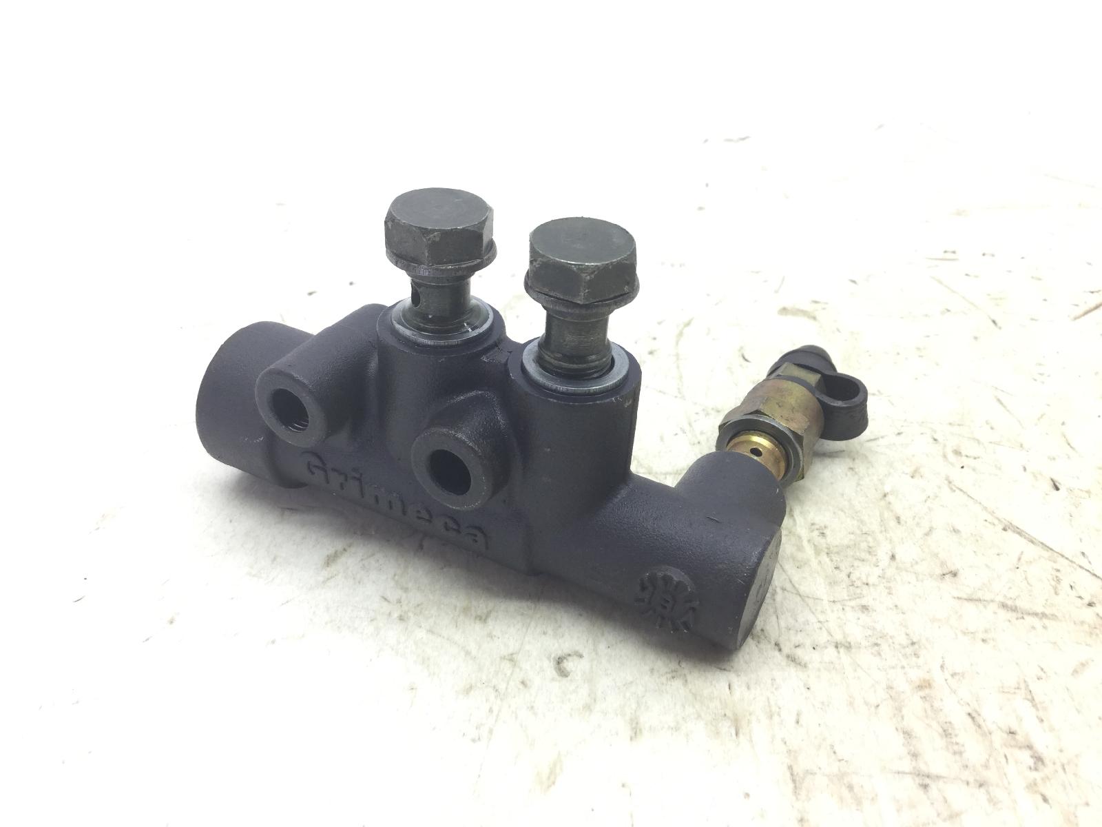 Aprilia atlantic 200 sdoppiatore ripartitore tubi freno olio 2003 2005 spa02