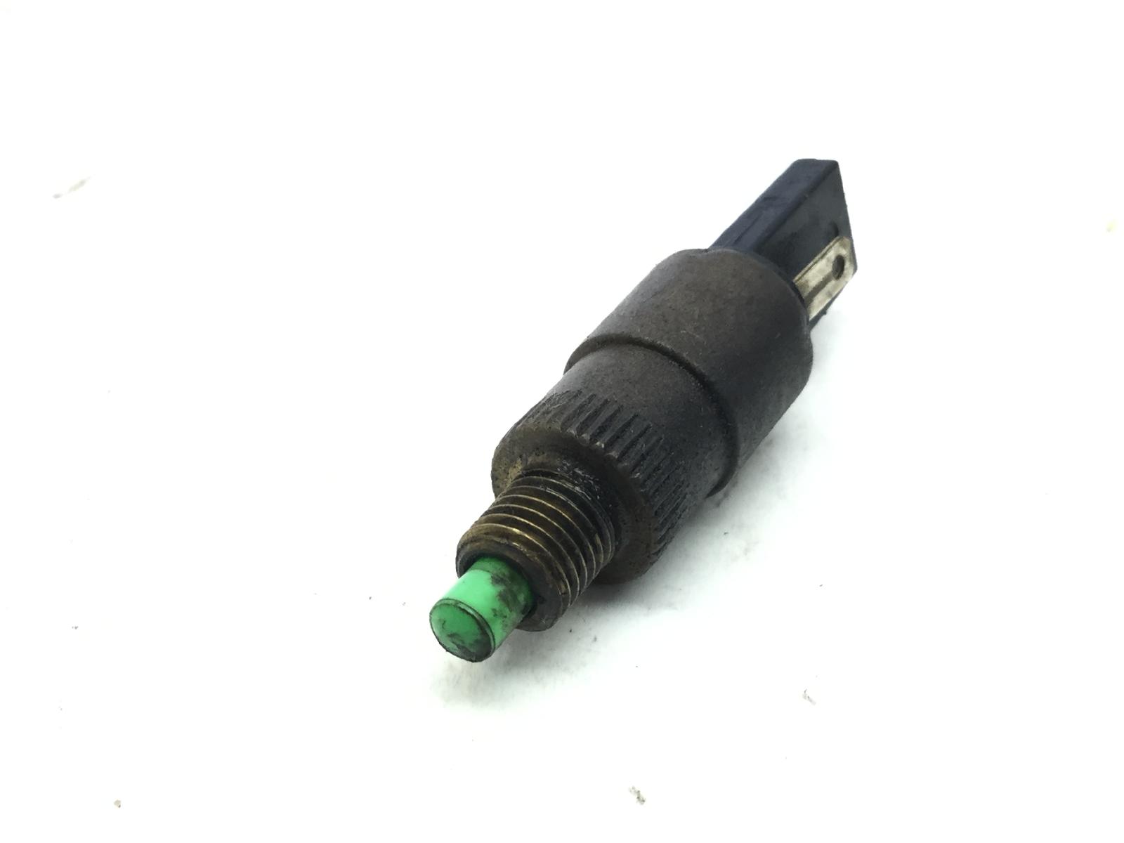 Piaggio vespa et4 150 sensore stop microstop freno anteriore destro 1999 2002 m1900