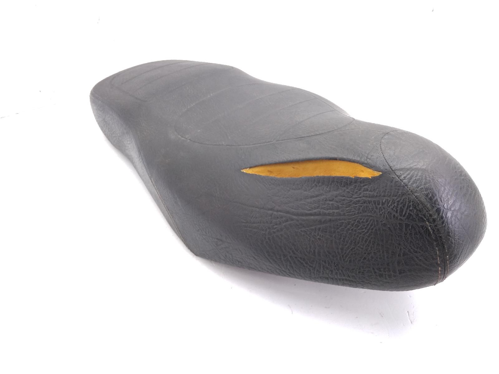Aprilia scarabeo 4t 50 sella saddle con spugna usurata e fodera strappata 2006 2009 tgb
