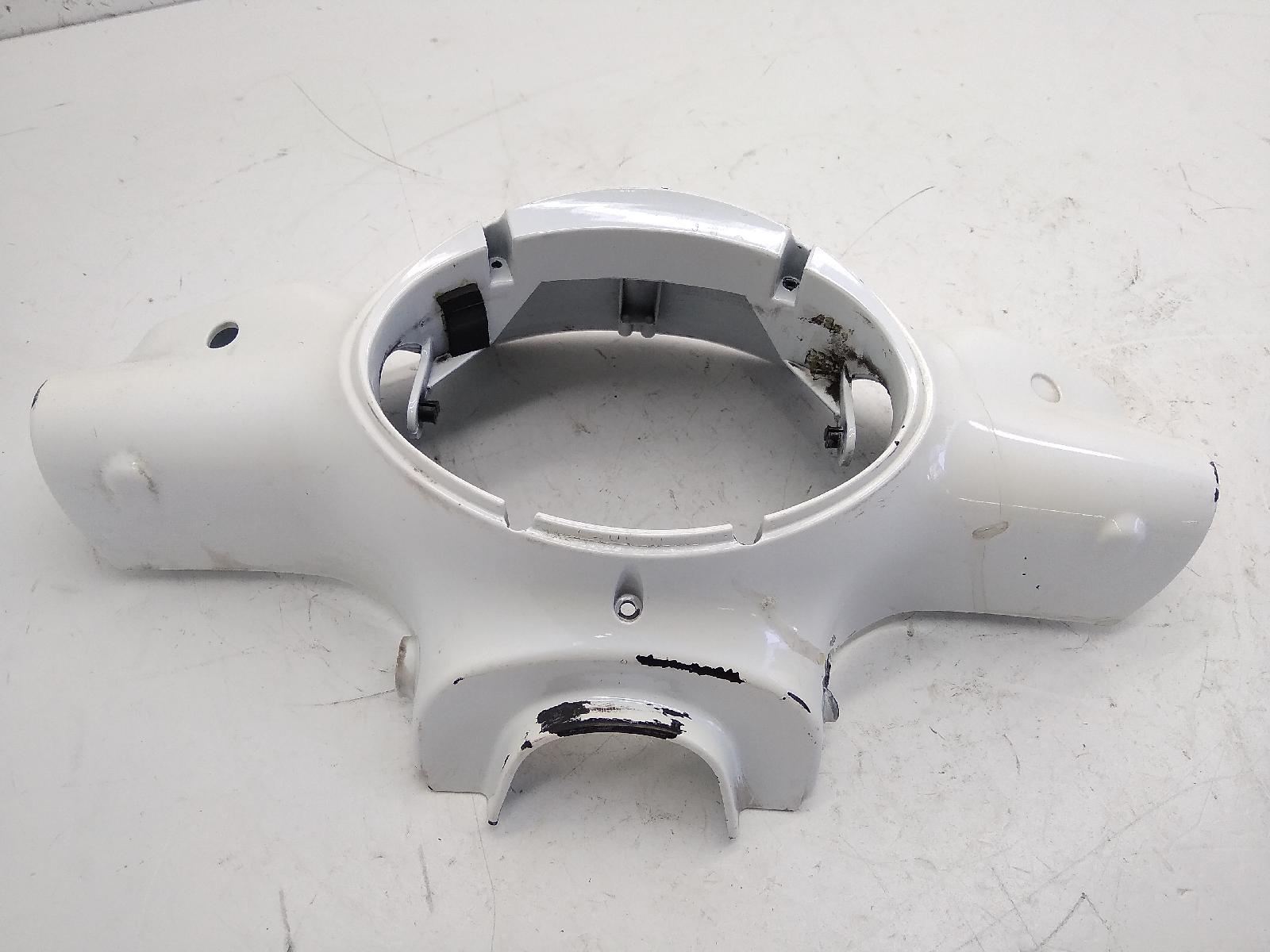 Aprilia scarabeo 4t 50 carena manubrio anteriore portafaro attacchi rotti 2006 2009 tgb