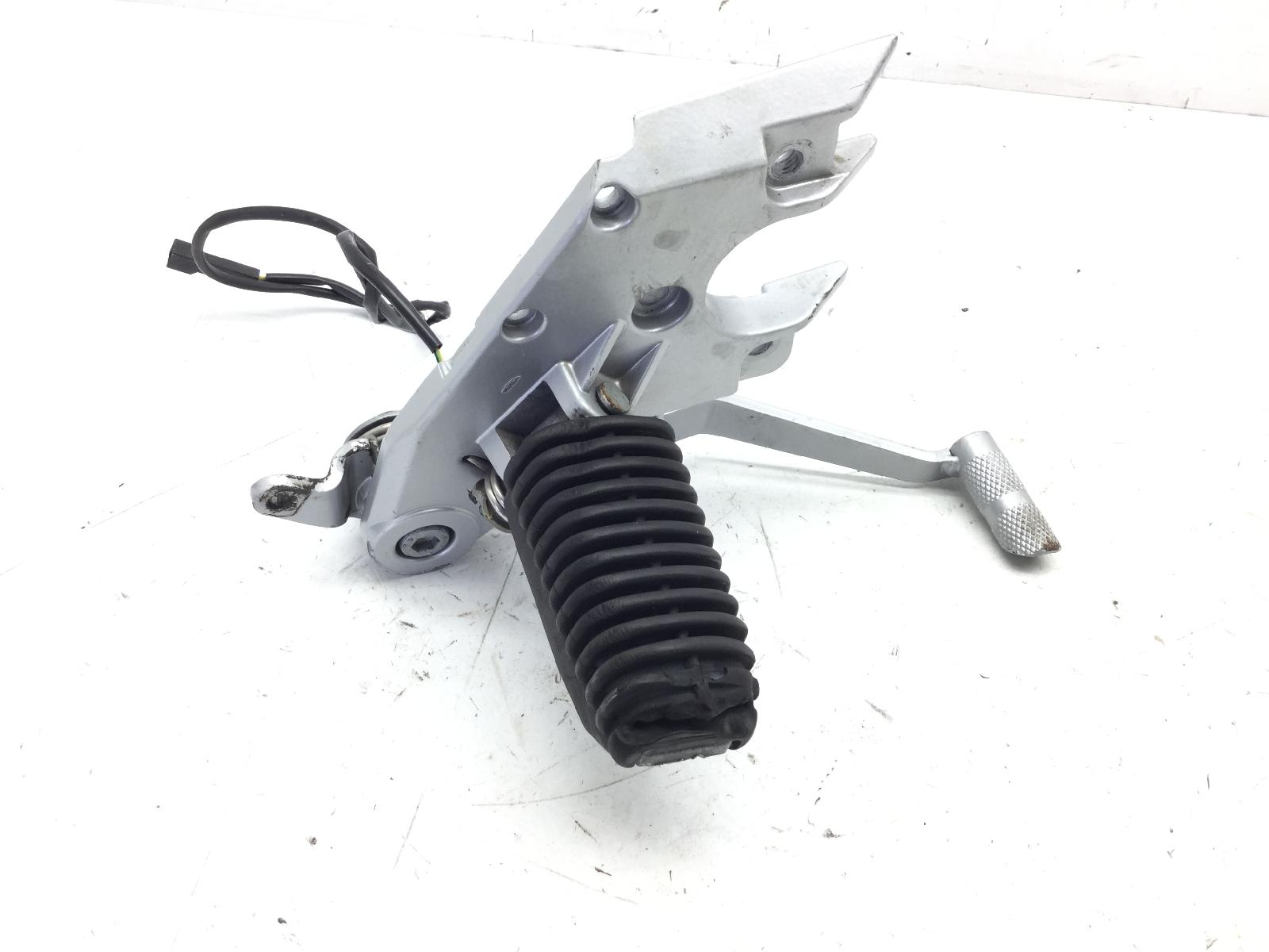 Bmw r 1100 r 1100 pedana anteriore destra con pedale freno e supporto 1996 1996 nd