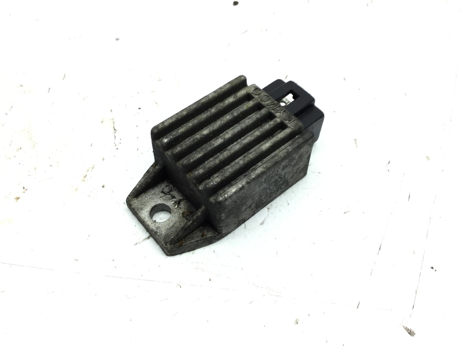 Kymco people euro 2 125 regolatore di tensione impianto elettrico 2006 2006 b20010