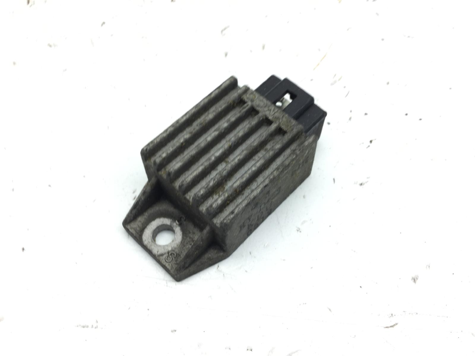 Kymco people euro 2 125 regolatore di tensione 2006 2006 b20010