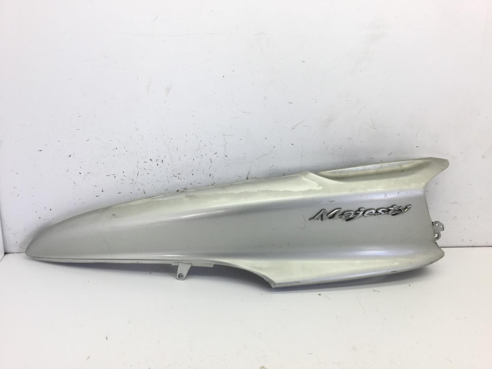 Yamaha majesty yp 250 carena fiancata posteriore sinistra - rotture e crepe 2000 2001 sg041