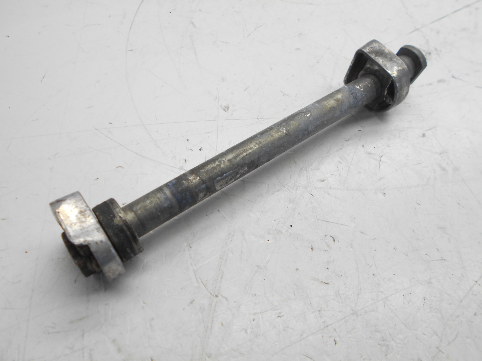 Aprilia rs 125 perno ruota posteriore 1996 1997 mpa00