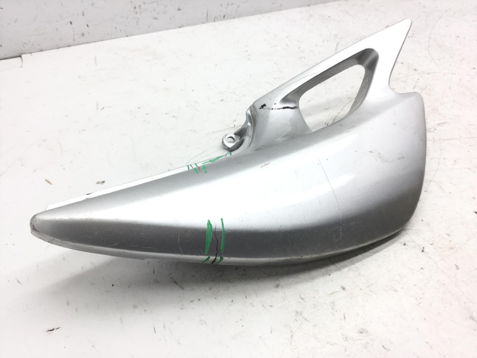 Kawasaki er-5 500 carena fianchetto destro con 3 crepe e piolo rotto 2004 2005 er500aca