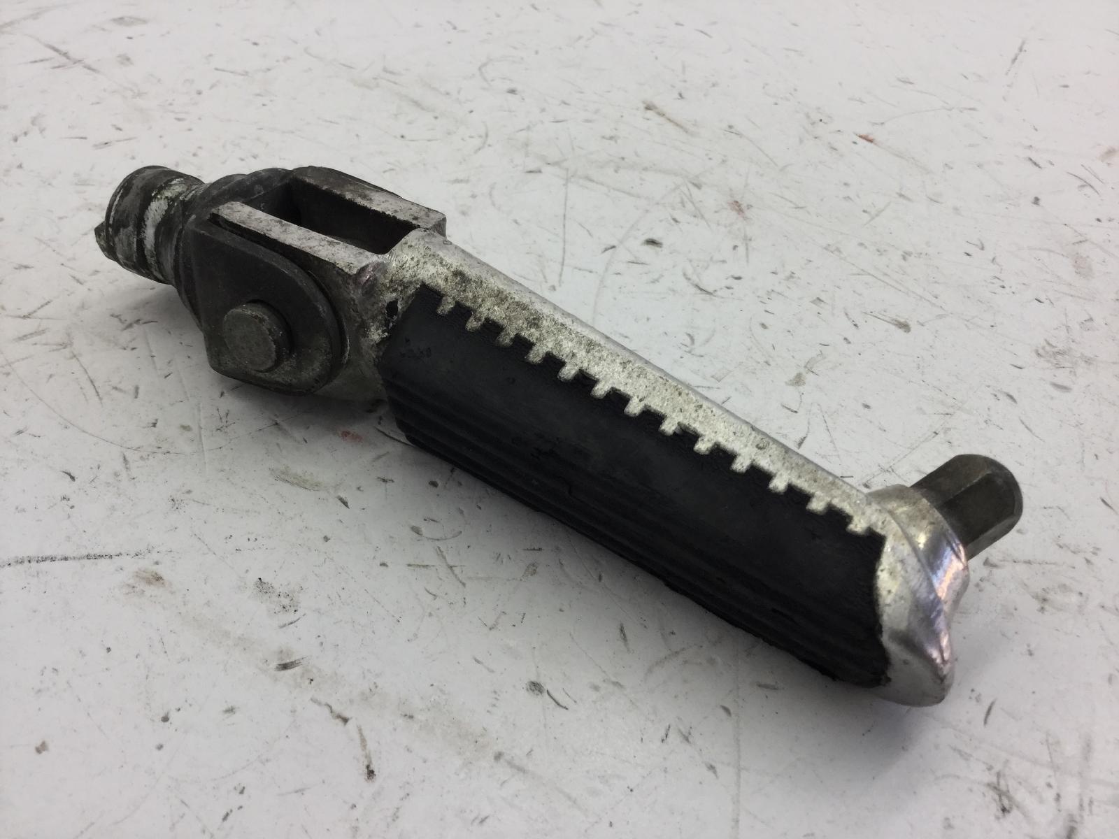 Suzuki sv s 650 pedana anteriore destra con gomma usurata 1999 2002 av111