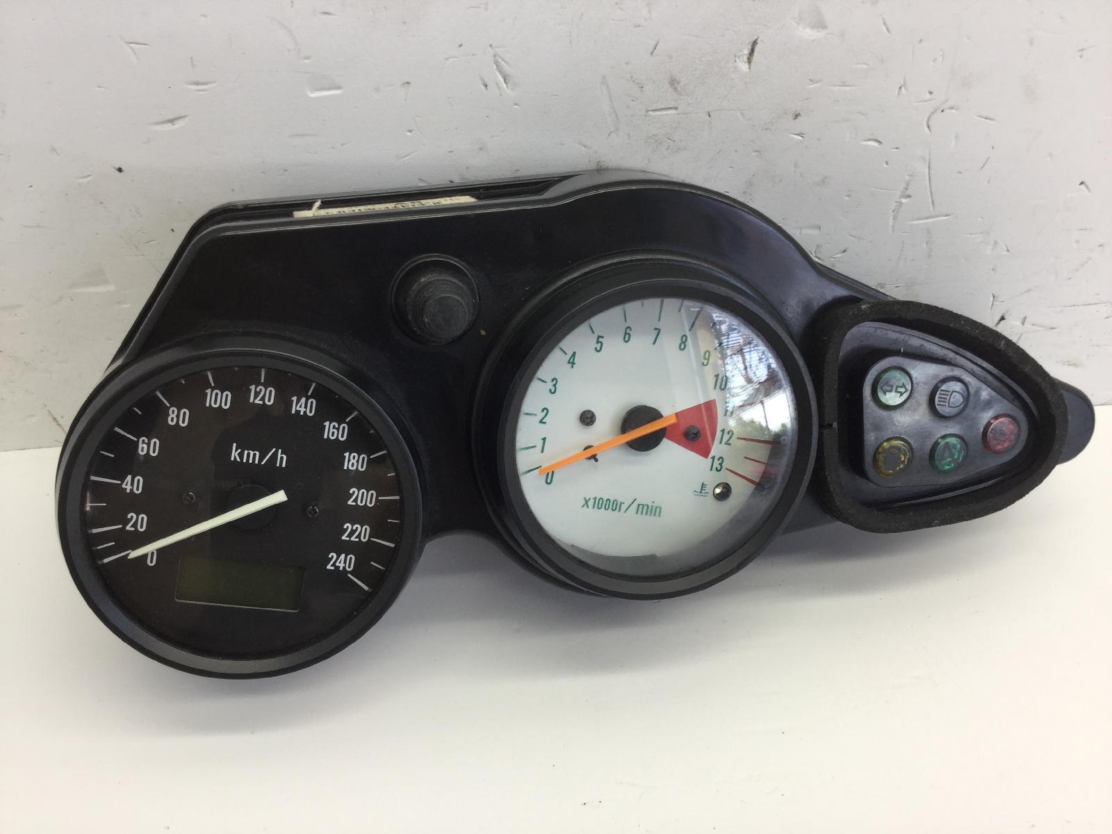 Suzuki sv s 650 strumentazione contachilometri 1999 2002 av111