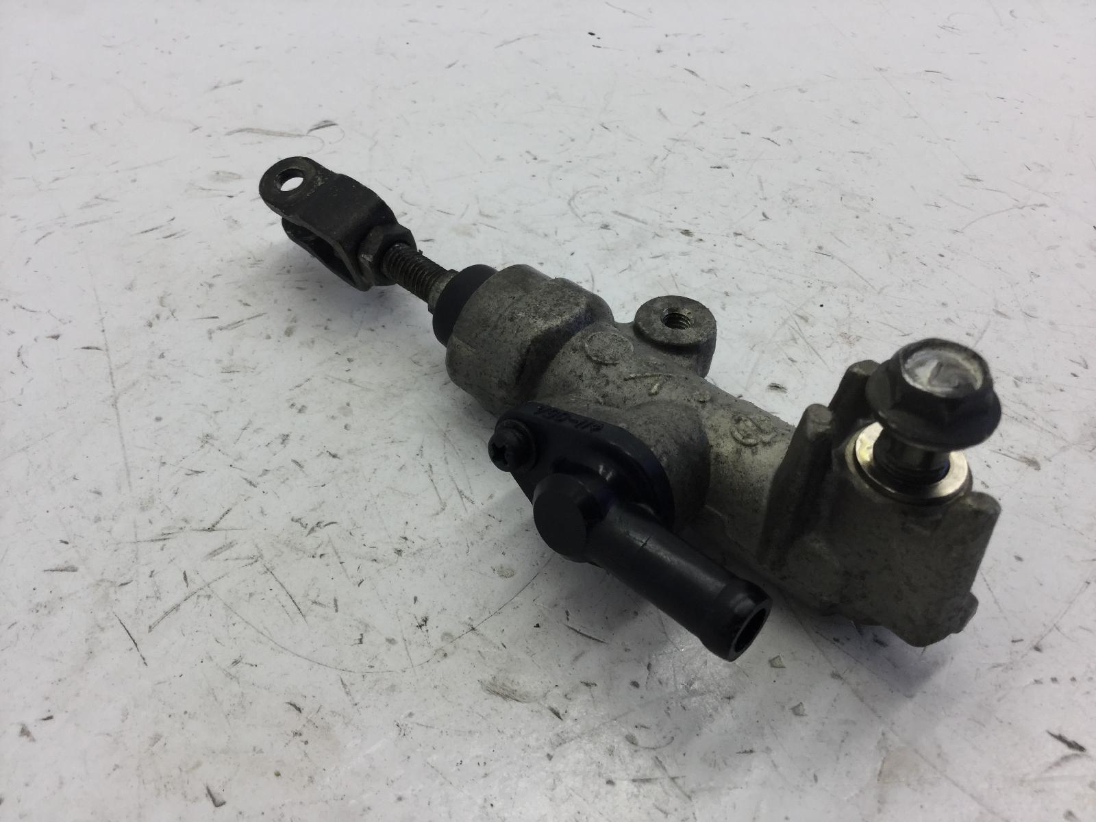 Suzuki sv s 650 pompa freno posteriore 1999 2002 av111