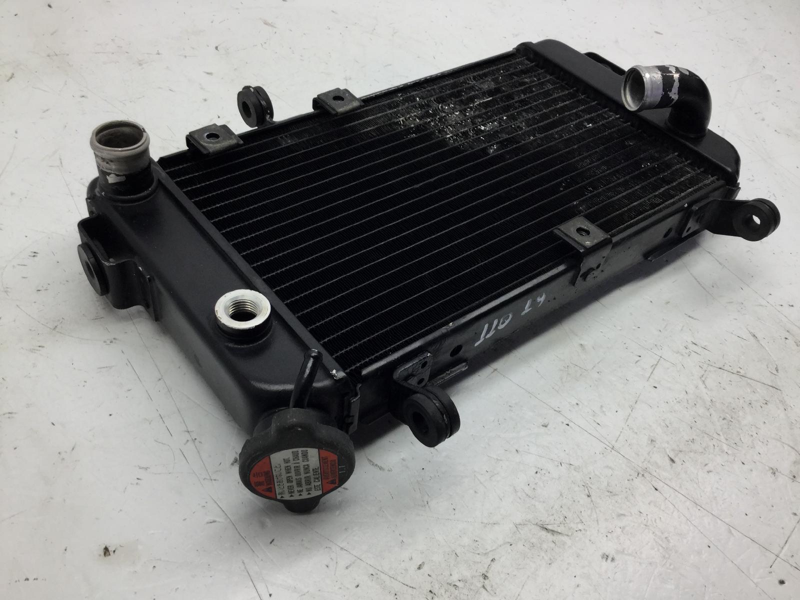 Suzuki sv s 650 radiatore e tappo 1999 2002 av111