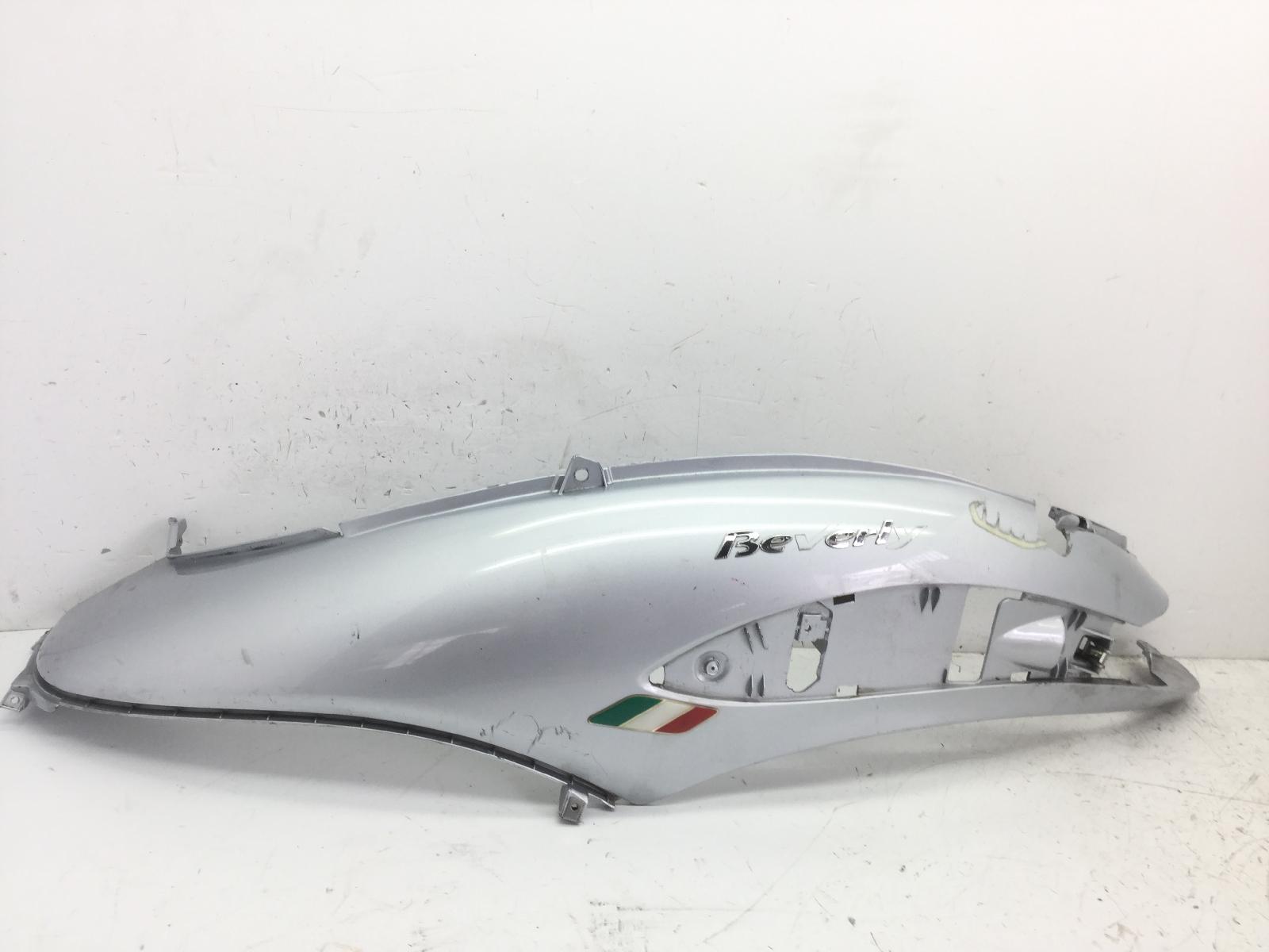 Piaggio beverly 500 carena finacata posteriore sinistra - crepa 2006 2008 m34200