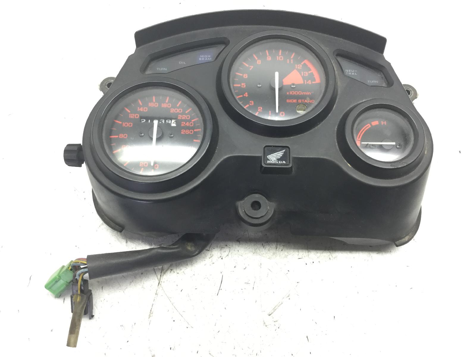Honda cbr f 1 600 strumentazione contachilometri con liee graffio 1987 1990 nd