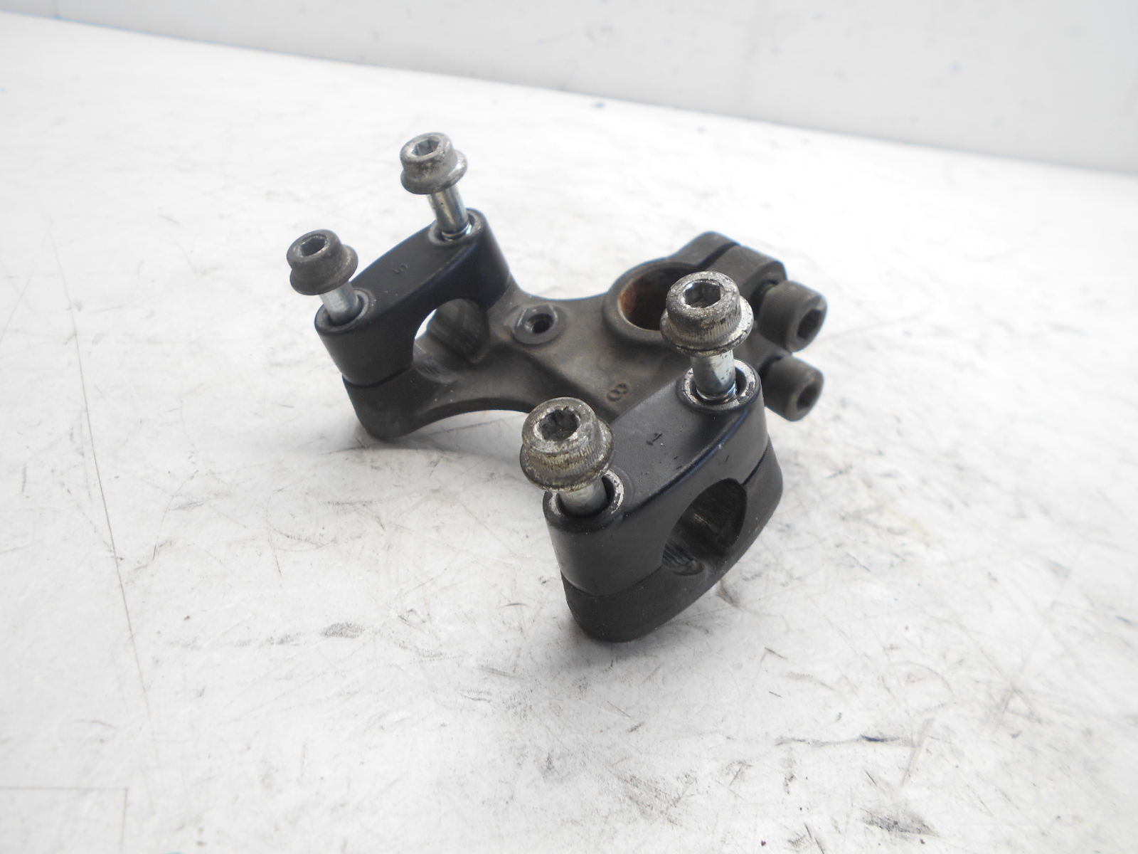 Suzuki burgman an 400 piastra supporto manubrio + cavallotti 2004 2004 bw111