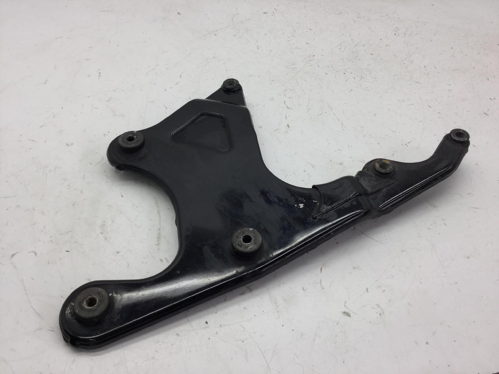 Suzuki burgman an 400 staffa supporto scarico marmitta 2004 2004 bw111