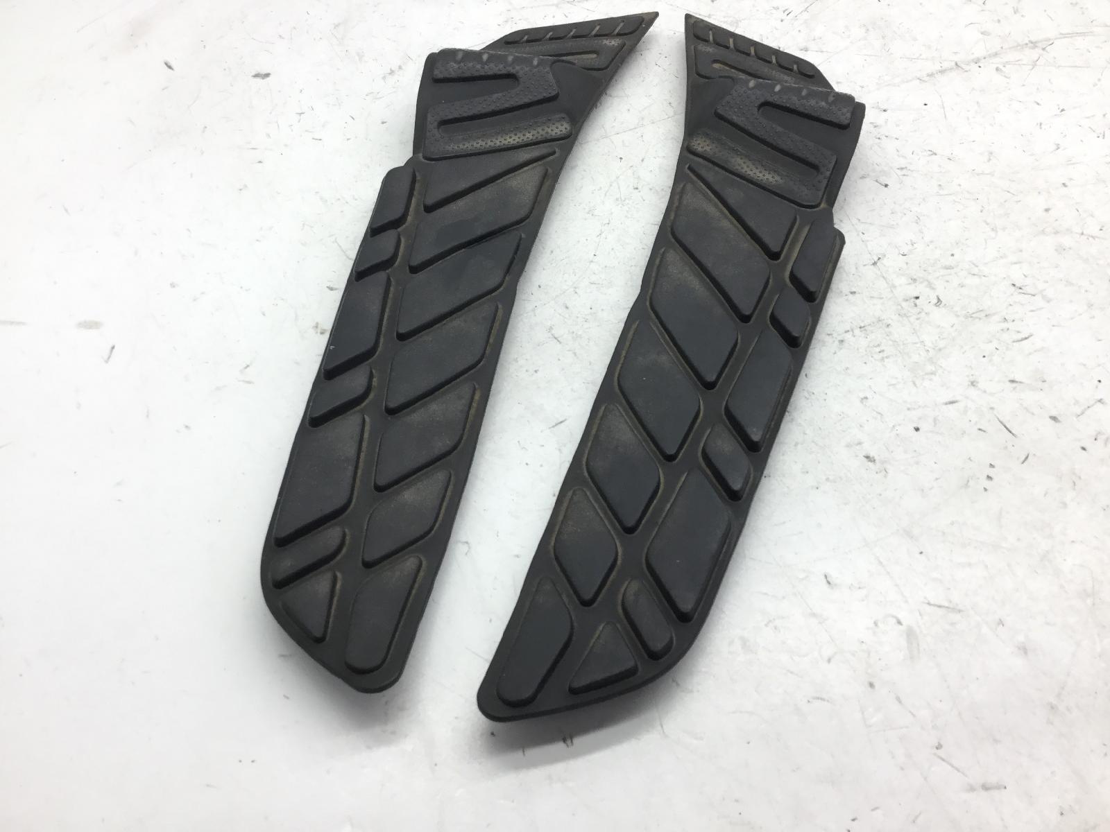 Suzuki burgman an 400 coppia tappetini pedana piccoli 2004 2004 bw111