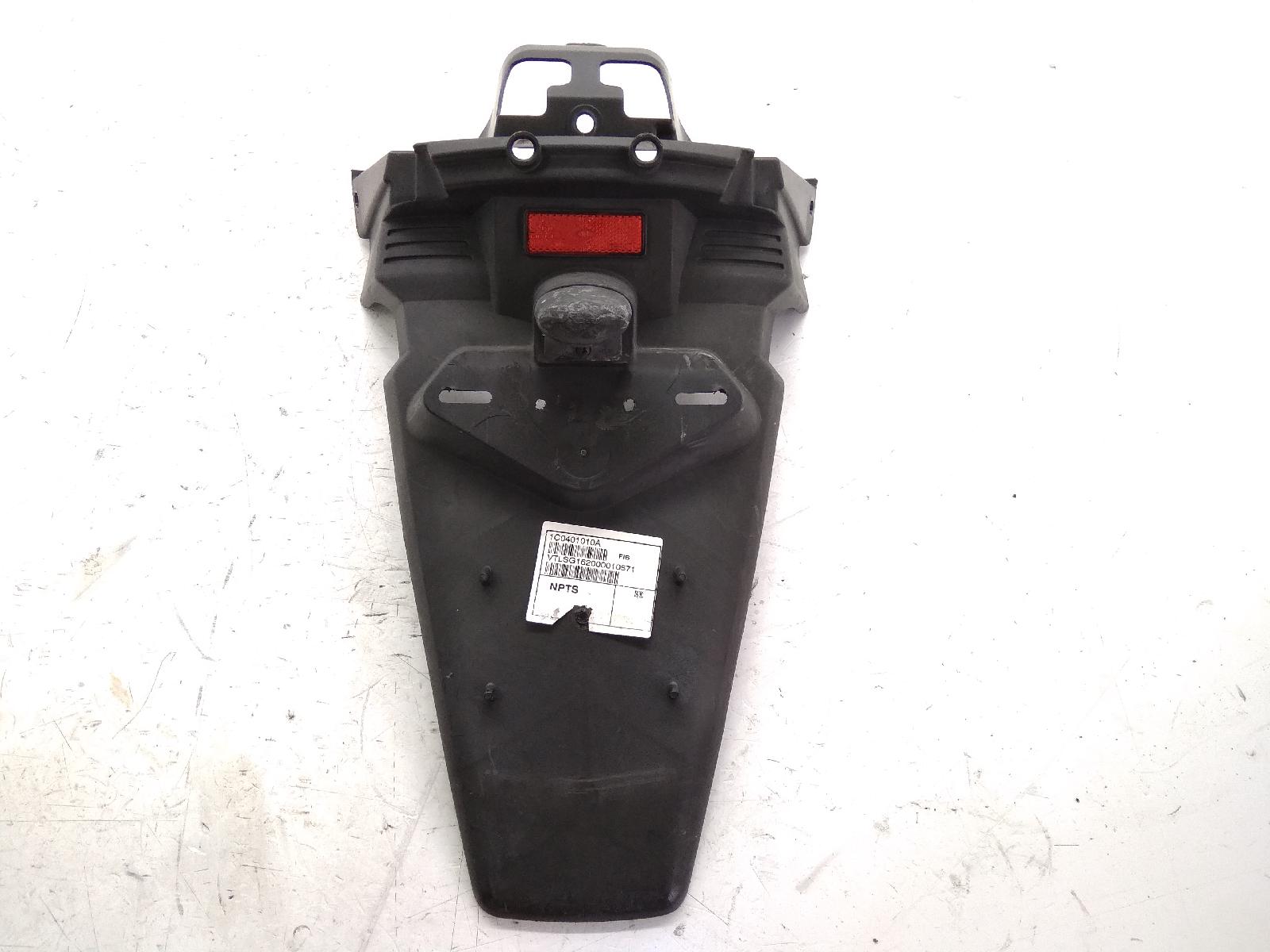 Yamaha x-max 250 parafango posteriore portatarga e luce 2007 2009 sg162