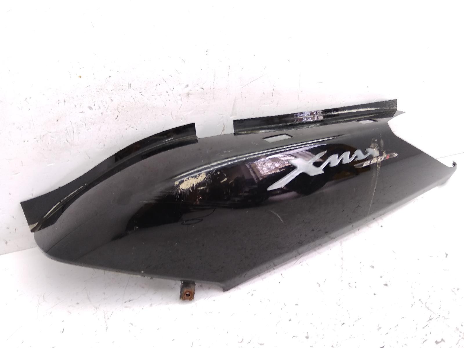 Yamaha x-max 250 carena fiancata posteriore sinistra *2 attacchi rotti 2007 2009 sg162