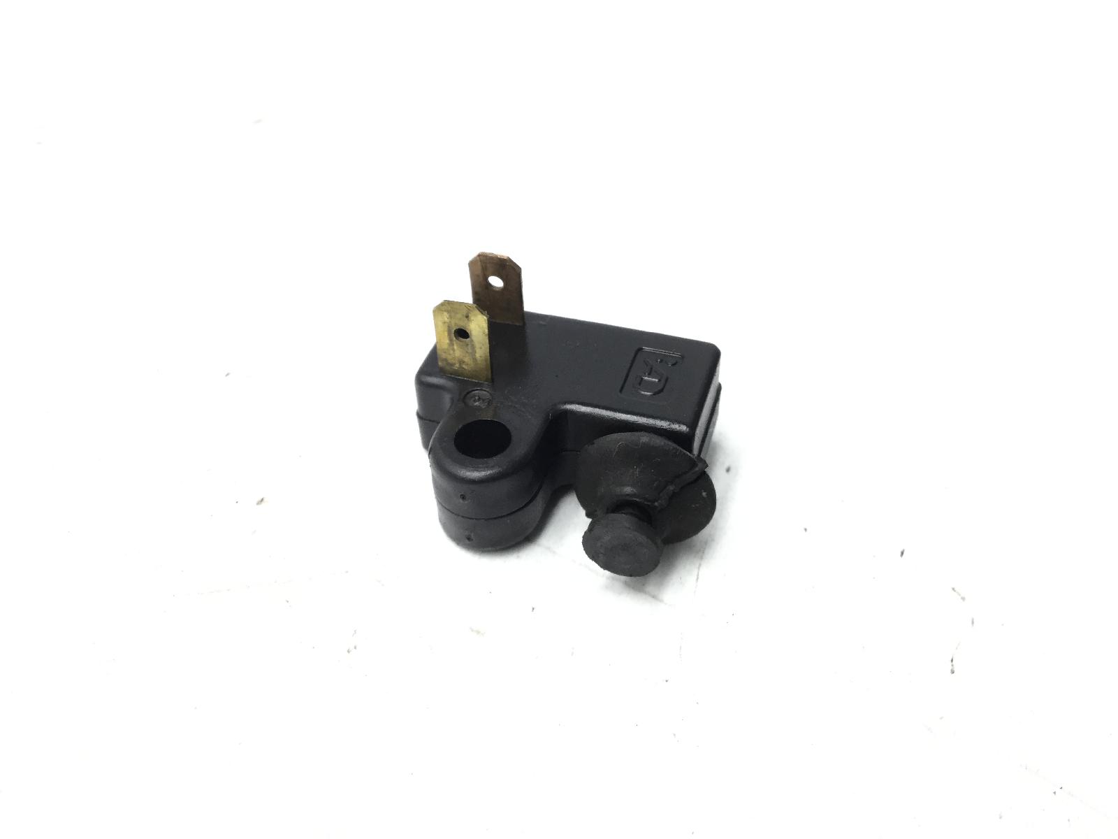 Yamaha x-max 250 microstop sensore pulsante stop freno anteriore 2007 2009 sg162