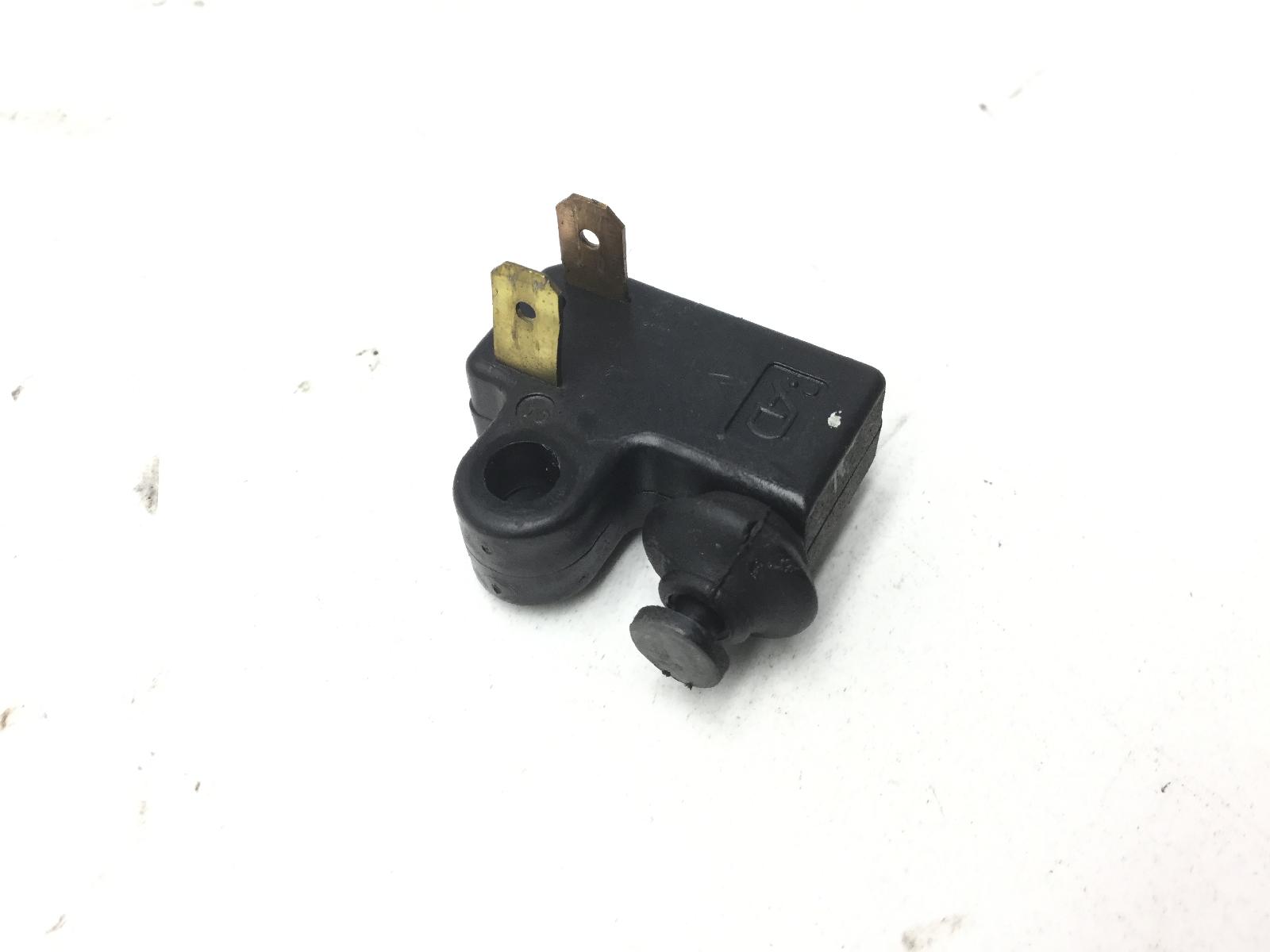 Yamaha x-max 250 sensore stop pulsante microstop freno anteriore 2007 2009 sg162