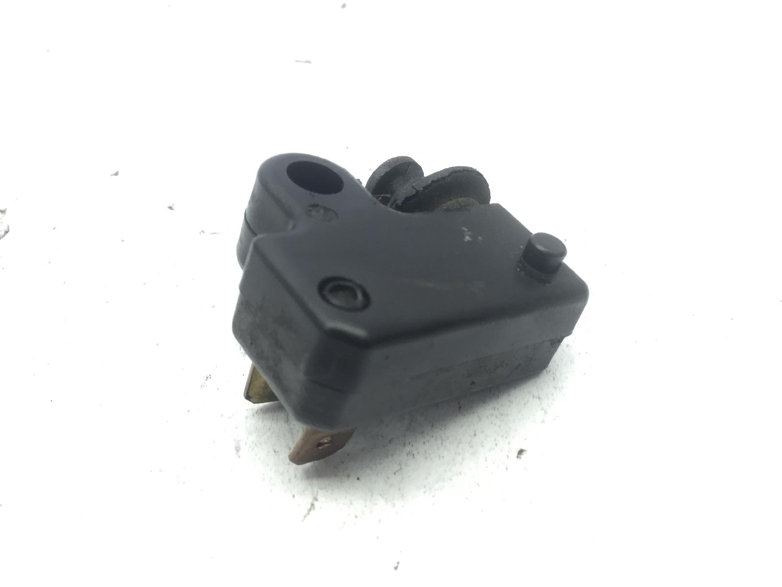 Yamaha x-max 250 sensore stop microstop freno anteriore destro 2007 2009 sg162