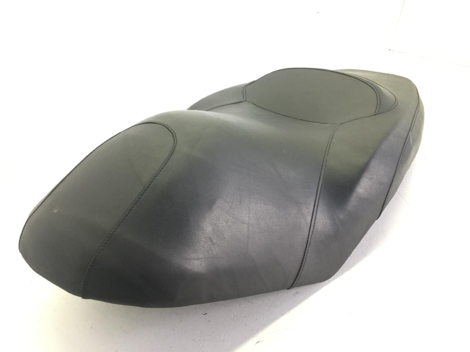 Yamaha x-max 250 sella saddle rifoderata - piccolo strappo su fodera 2007 2009 sg162