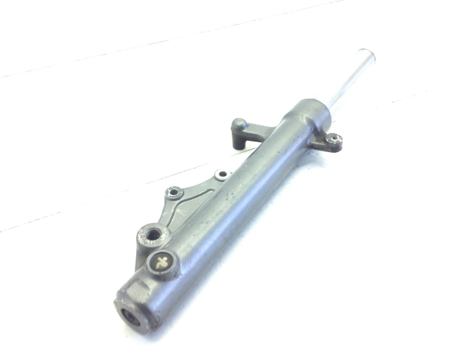 Yamaha x-max 250 fodero e stelo destro - piccoli punti di ruggine 2007 2009 sg162